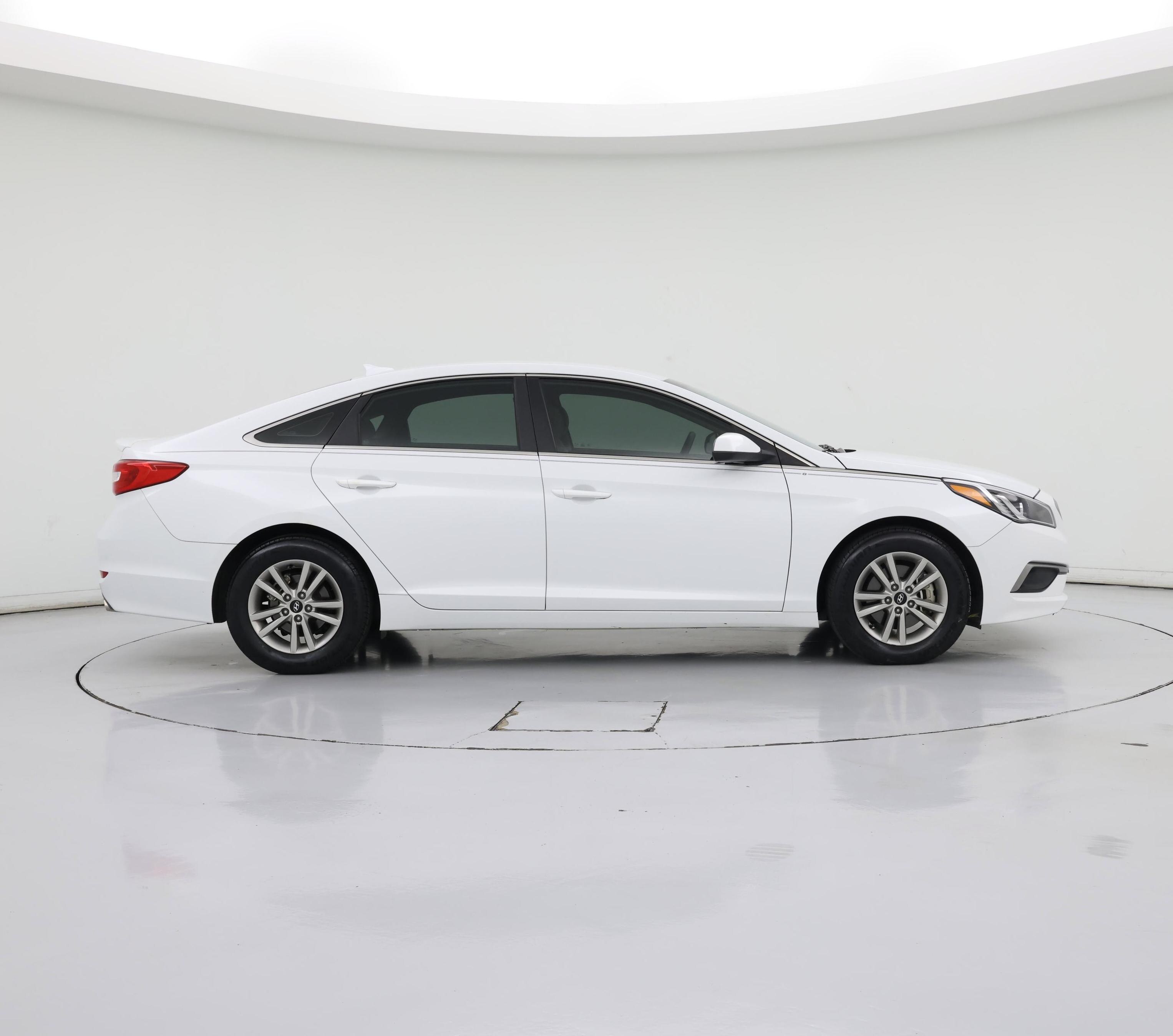 Thumbnail: 2016 Hyundai Sonata - 7