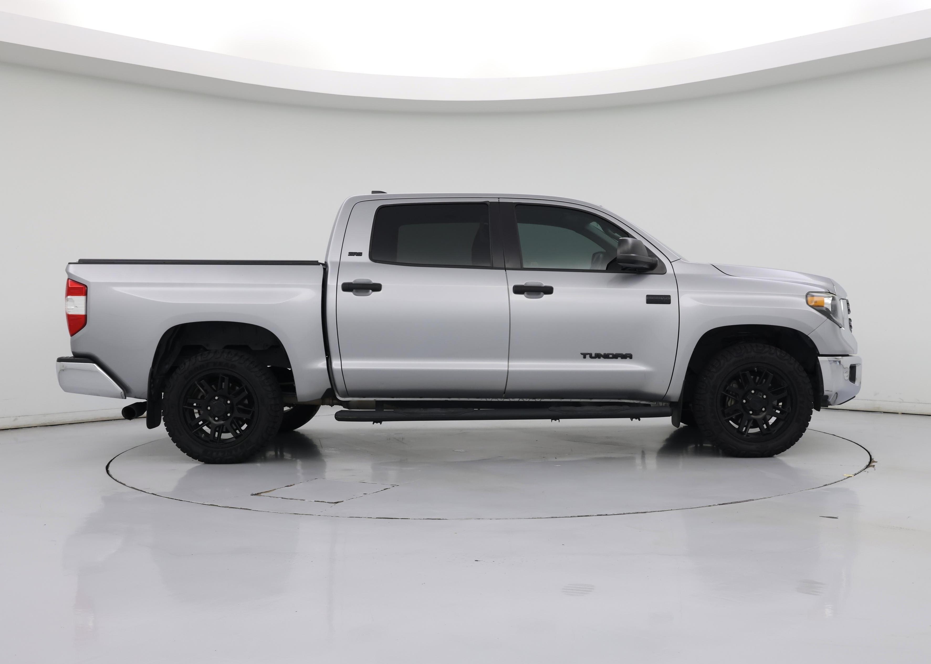 Thumbnail: 2020 Toyota Tundra - 7