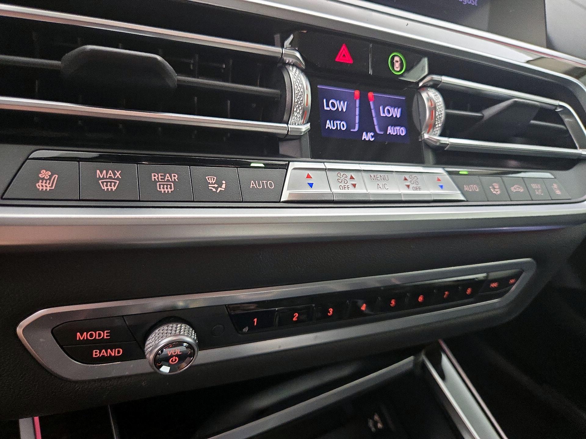 Thumbnail: 2019 BMW X7 - 17