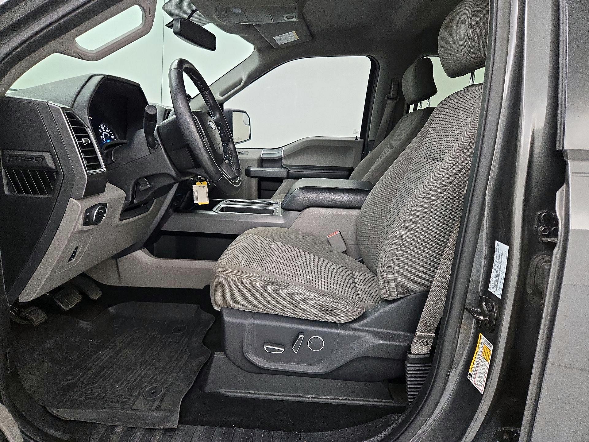 Thumbnail: 2017 Ford F-150 - 11