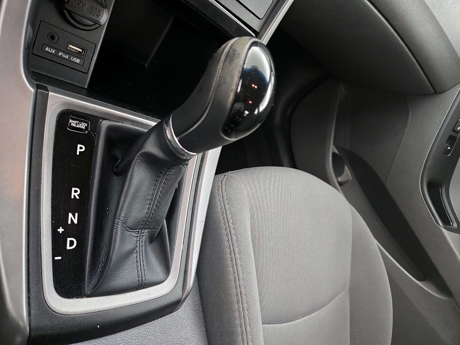 Thumbnail: 2016 Hyundai Elantra - 17