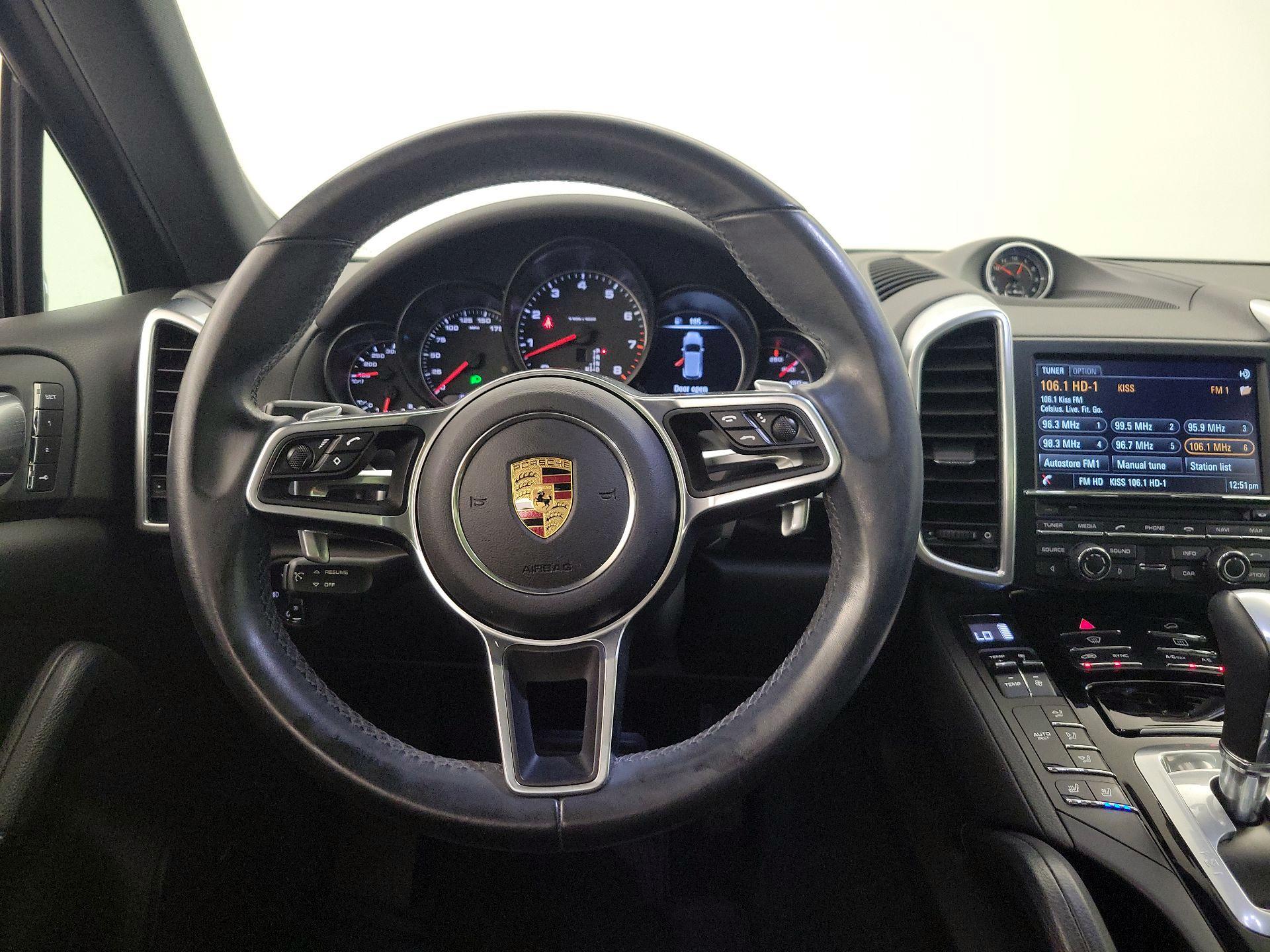 Thumbnail: 2016 Porsche Cayenne - 10