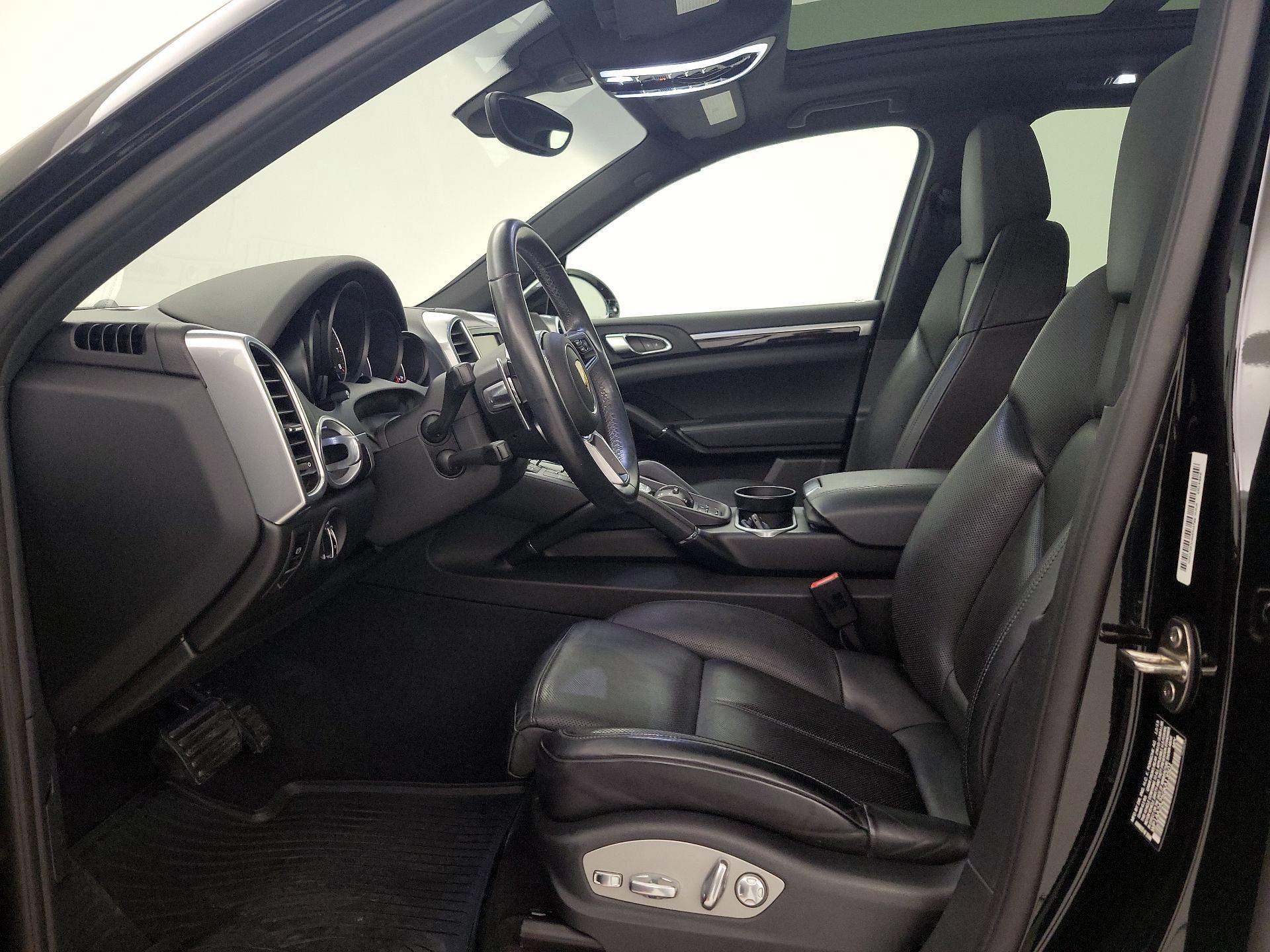Thumbnail: 2016 Porsche Cayenne - 11