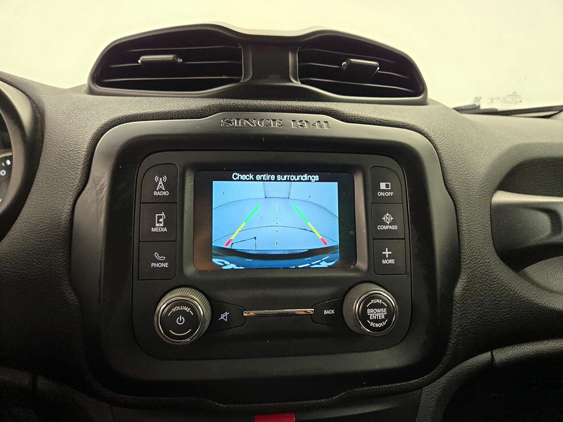 Thumbnail: 2016 Jeep Renegade - 14