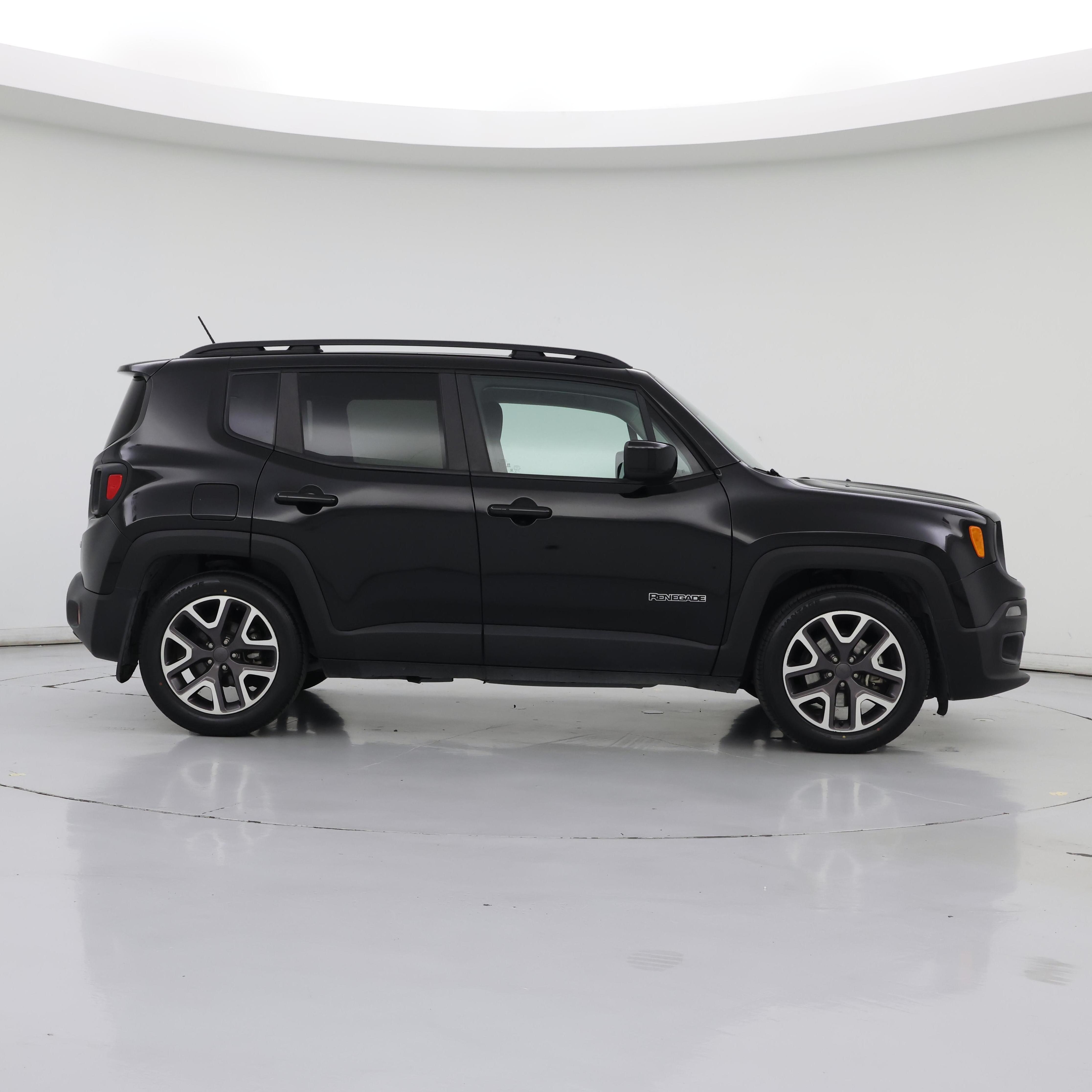 Thumbnail: 2016 Jeep Renegade - 7