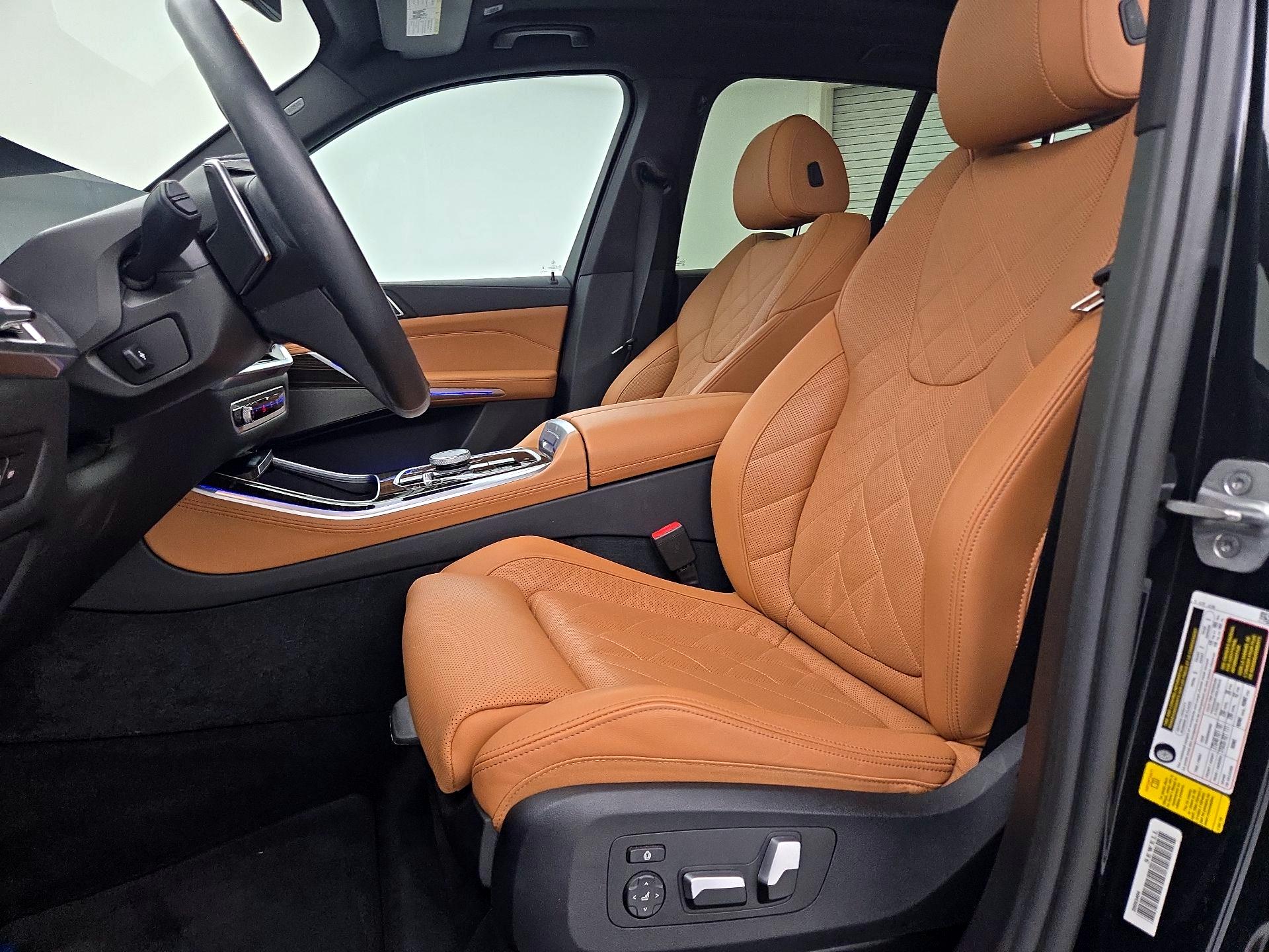 Thumbnail: 2024 BMW X5 - 11