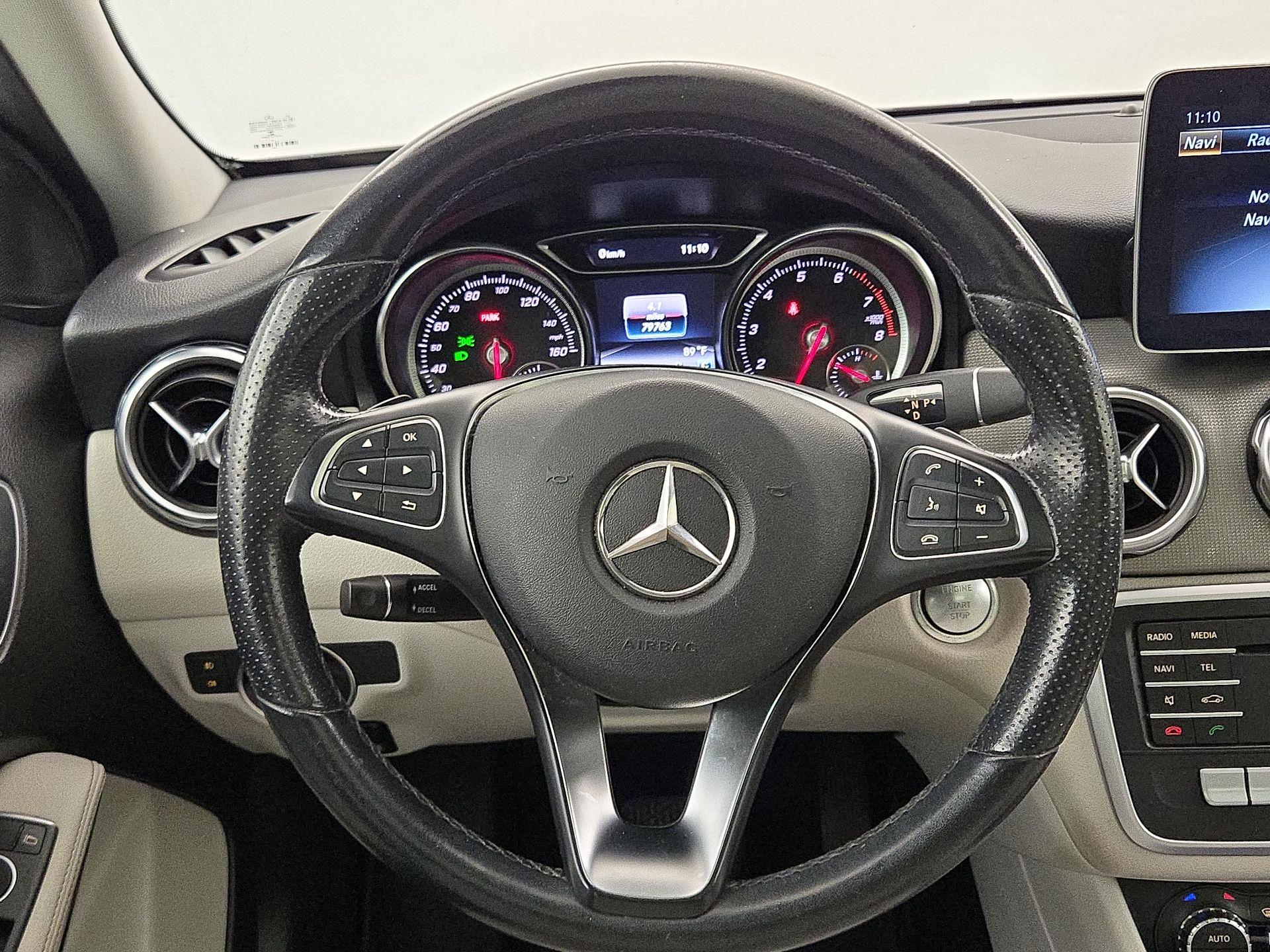Thumbnail: 2020 Mercedes-Benz GLA - 10