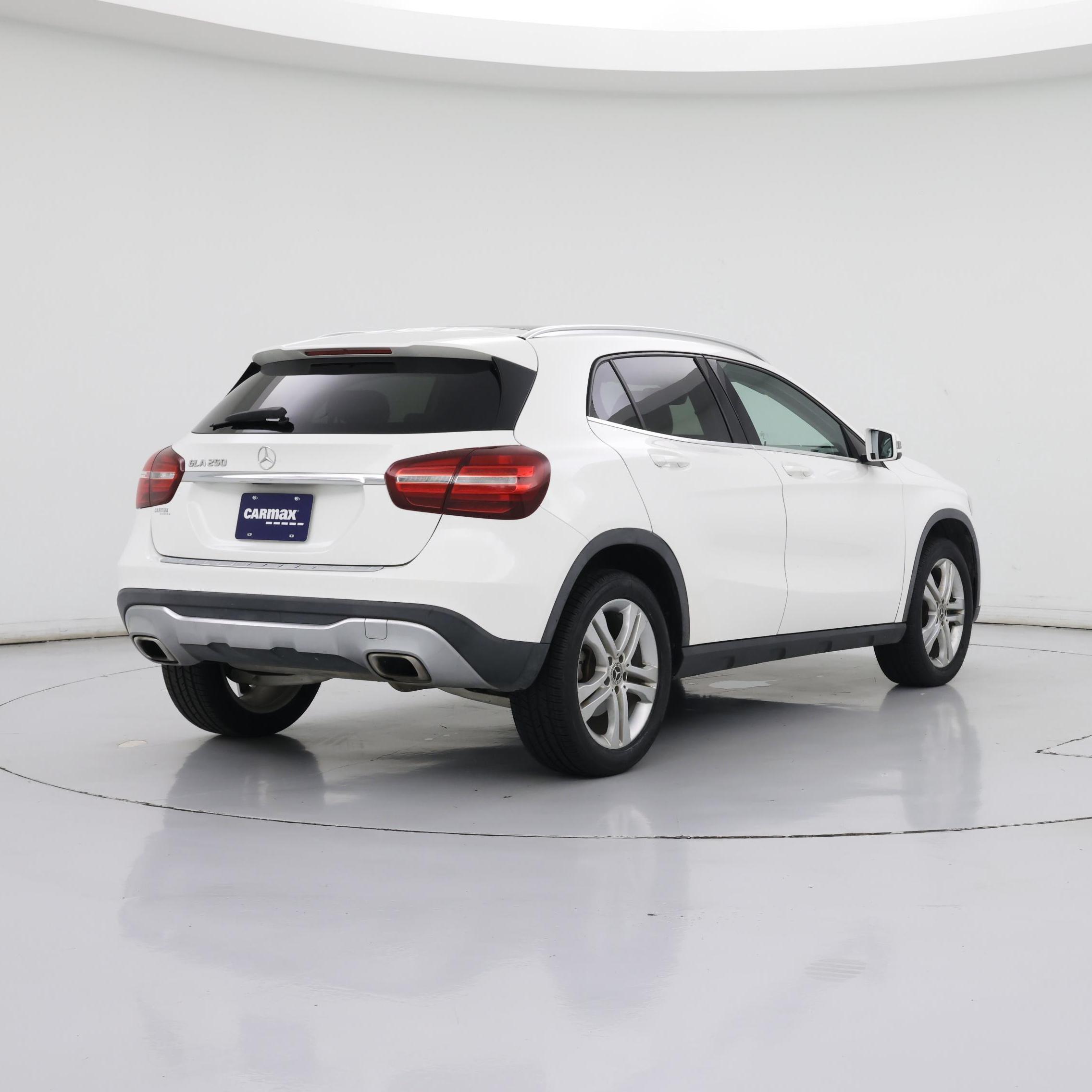 Thumbnail: 2020 Mercedes-Benz GLA - 8
