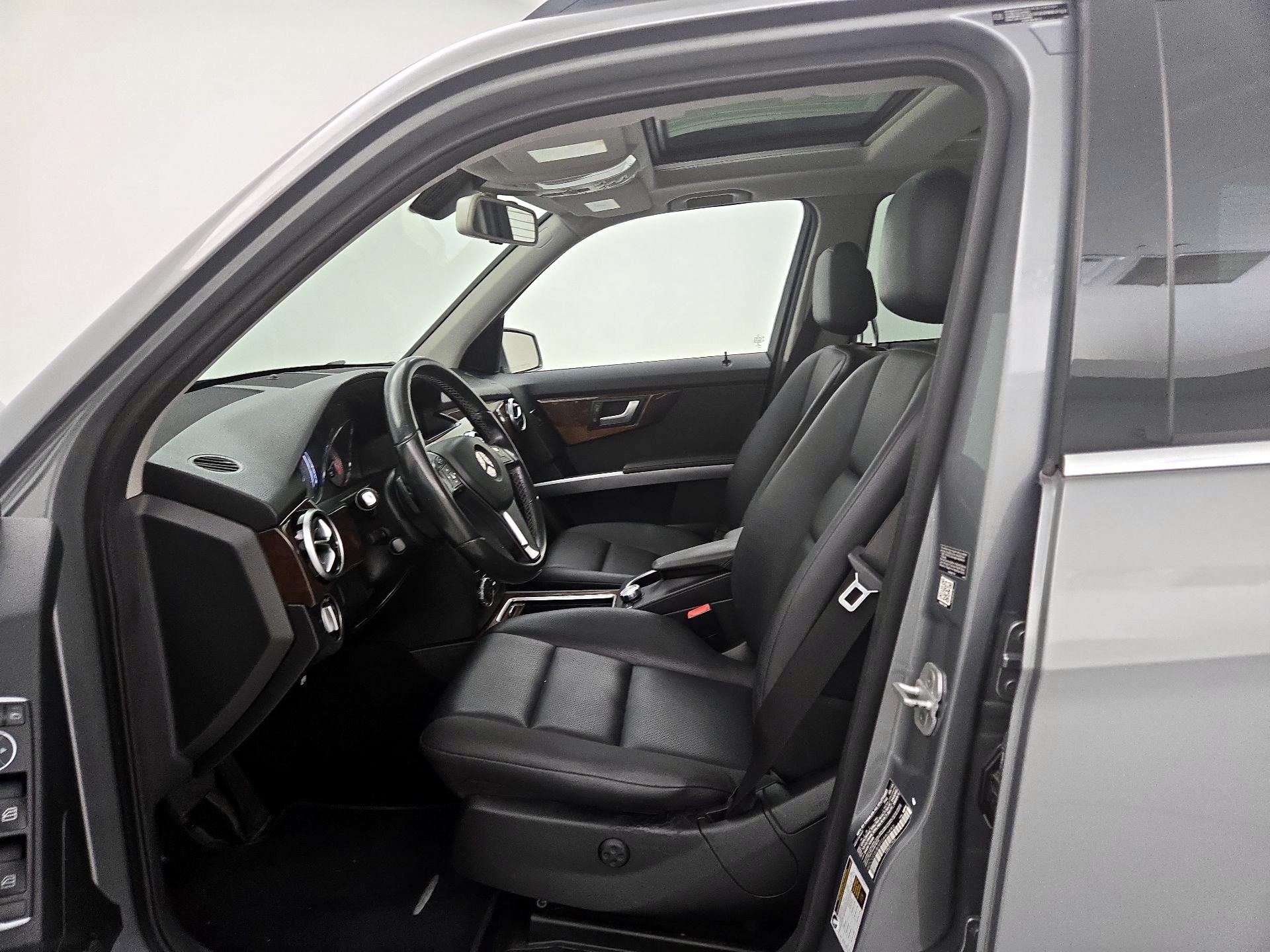 Thumbnail: 2015 Mercedes-Benz GLK - 11
