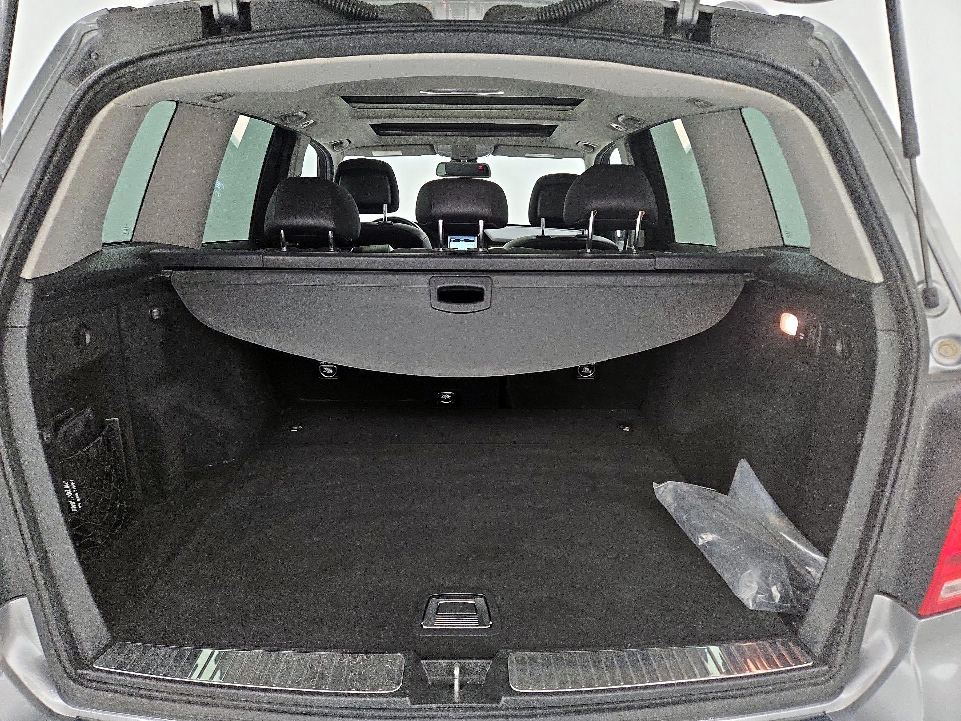 Thumbnail: 2015 Mercedes-Benz GLK - 20