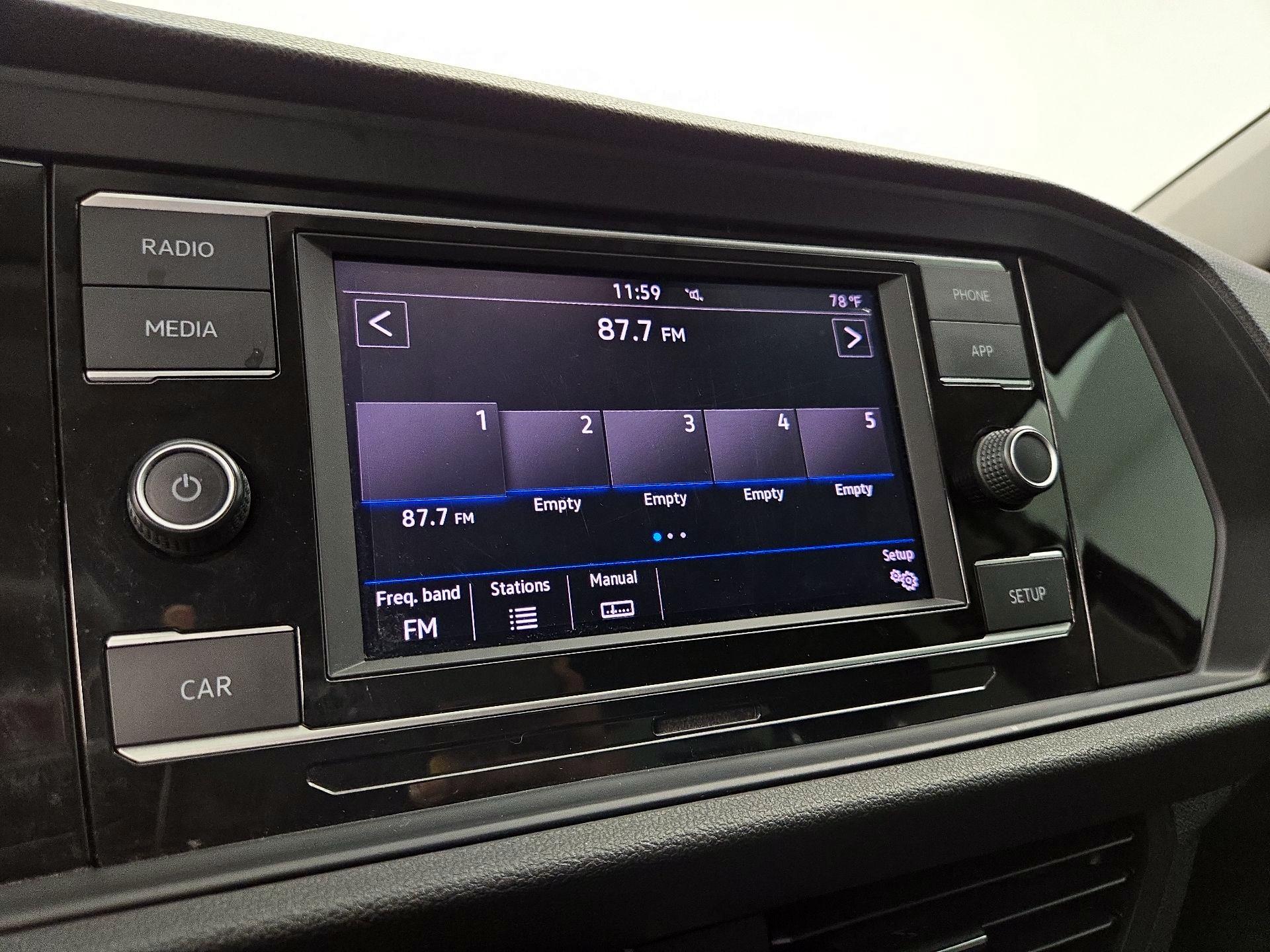 Thumbnail: 2019 Volkswagen Jetta - 15