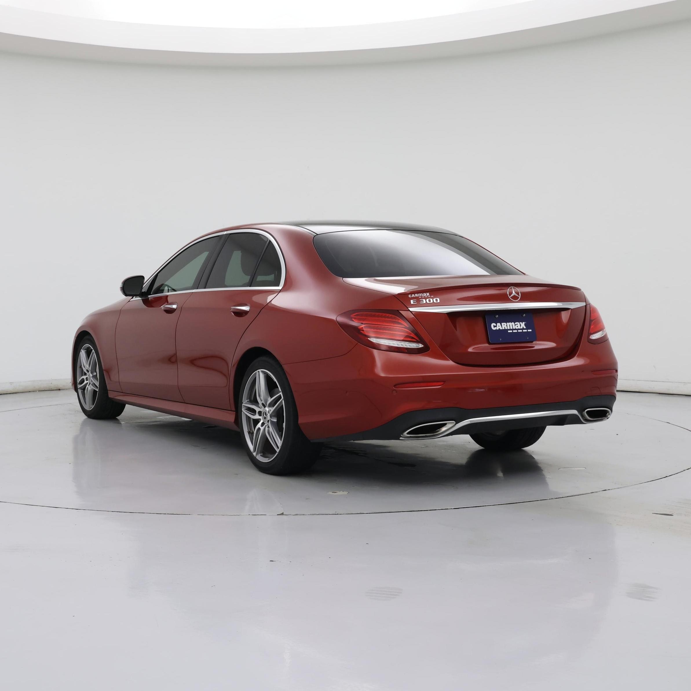 Thumbnail: 2019 Mercedes-Benz E-Class - 2