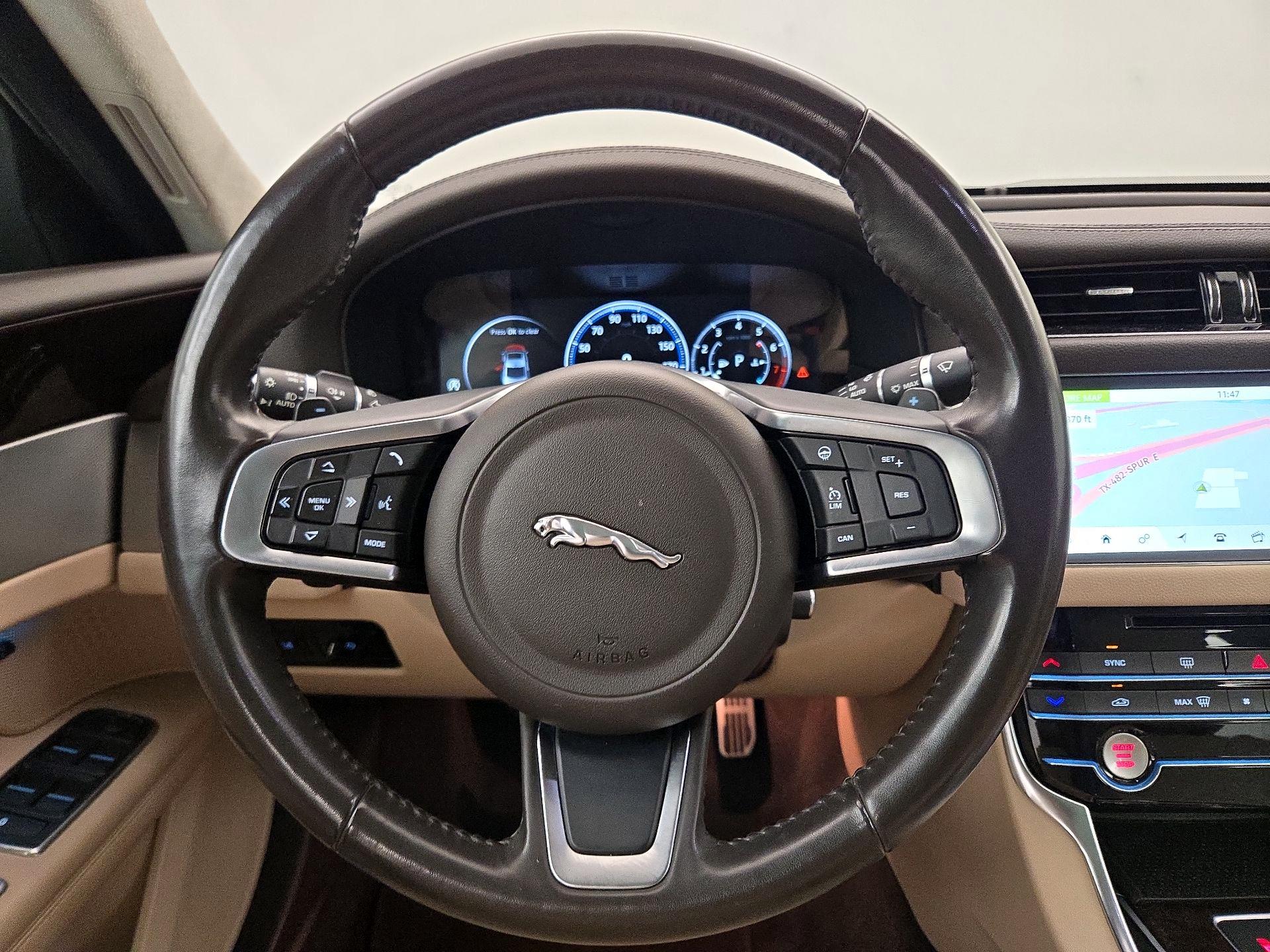 Thumbnail: 2020 Jaguar XF - 10