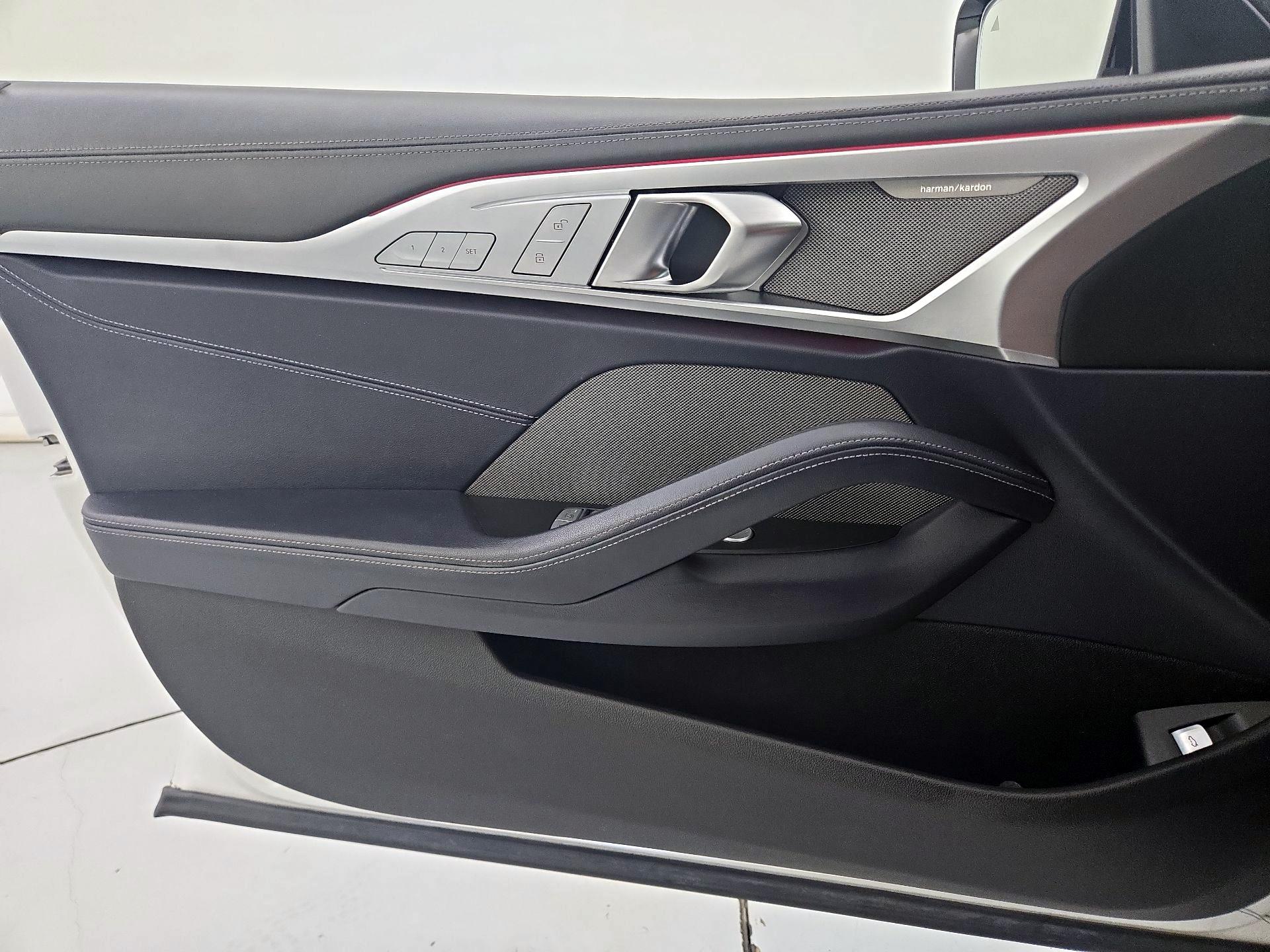 Thumbnail: 2020 BMW 8 Series - 12