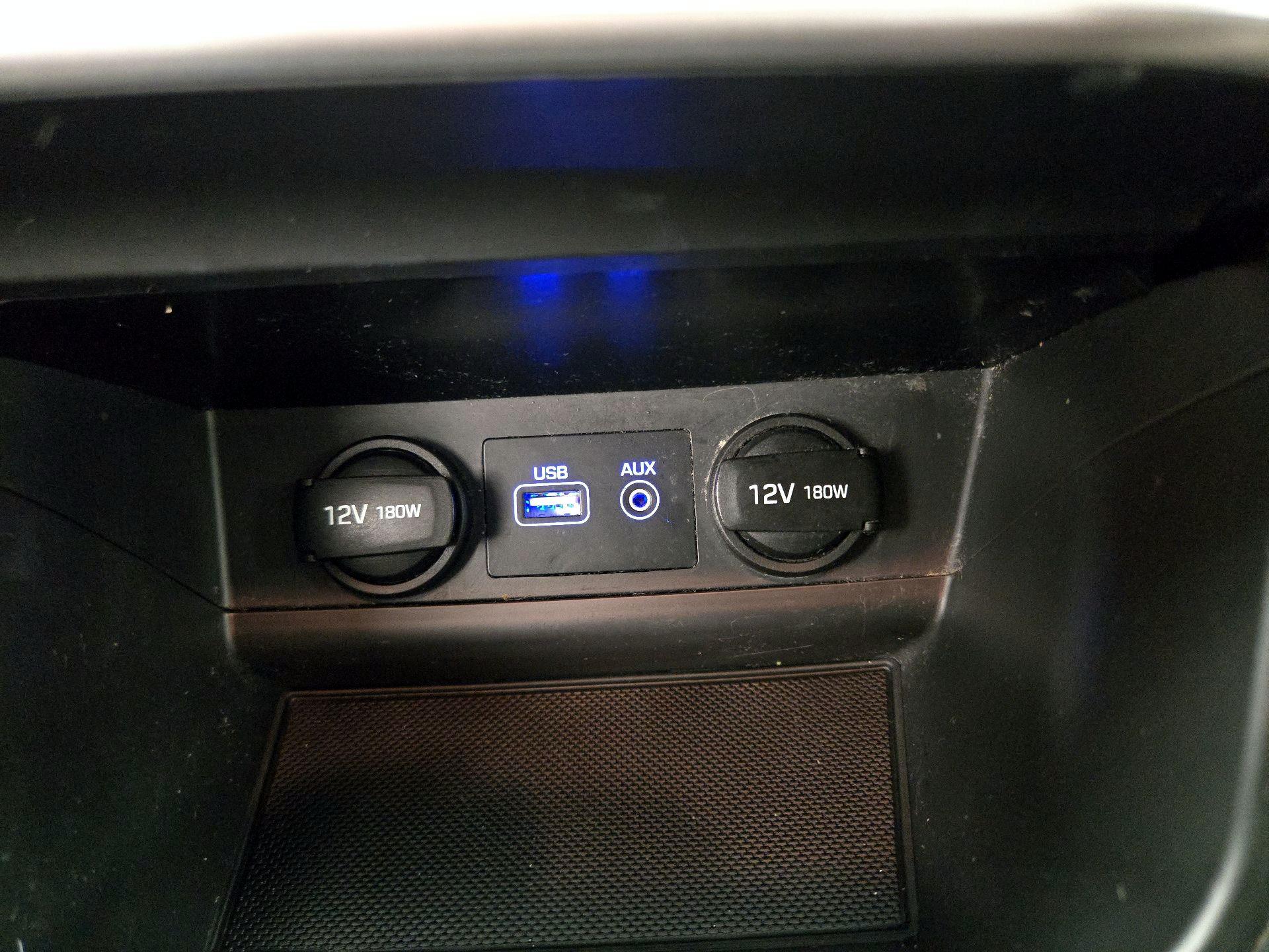 Thumbnail: 2015 Hyundai Sonata - 18