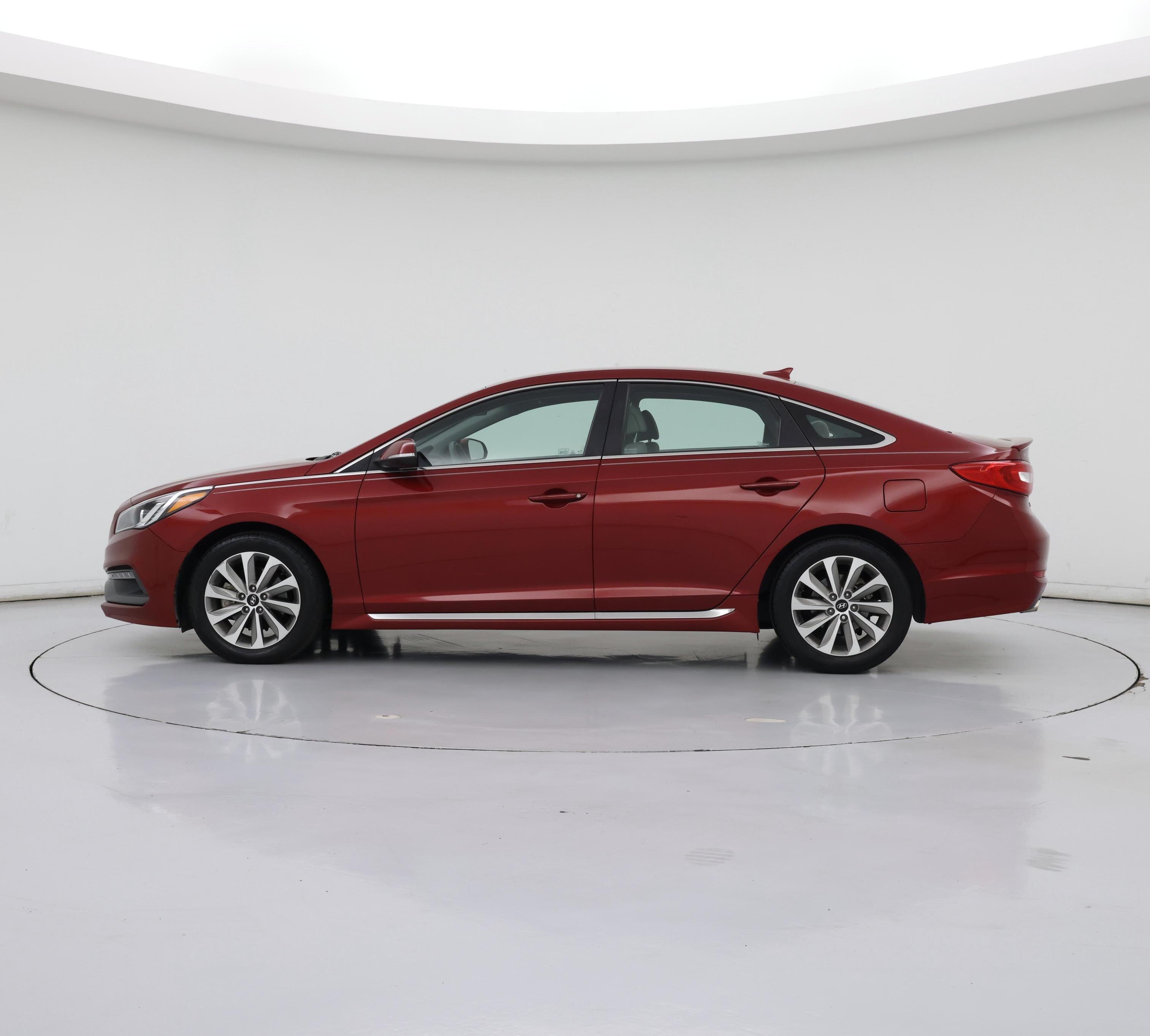 Thumbnail: 2015 Hyundai Sonata - 3