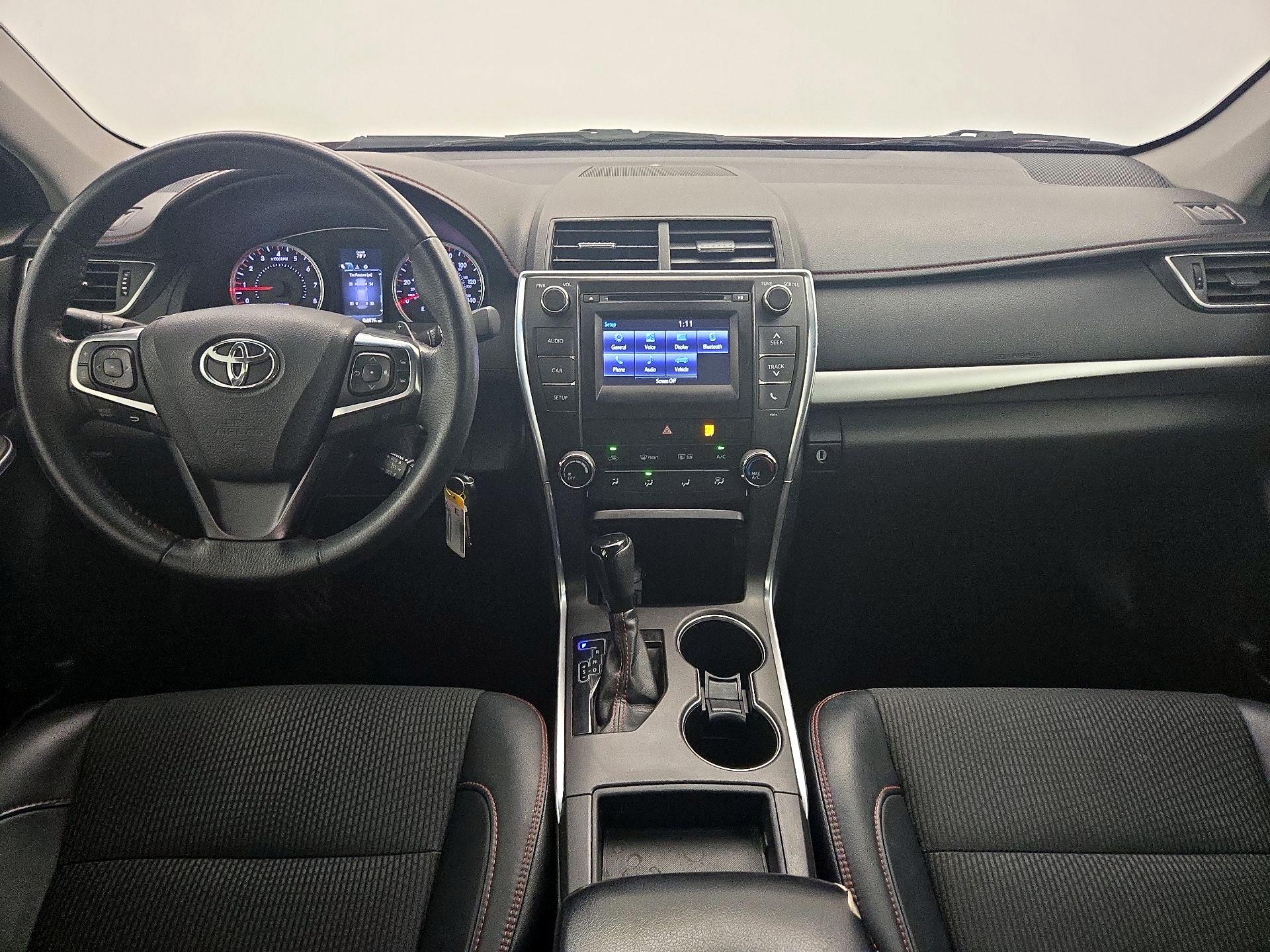 Thumbnail: 2017 Toyota Camry - 9