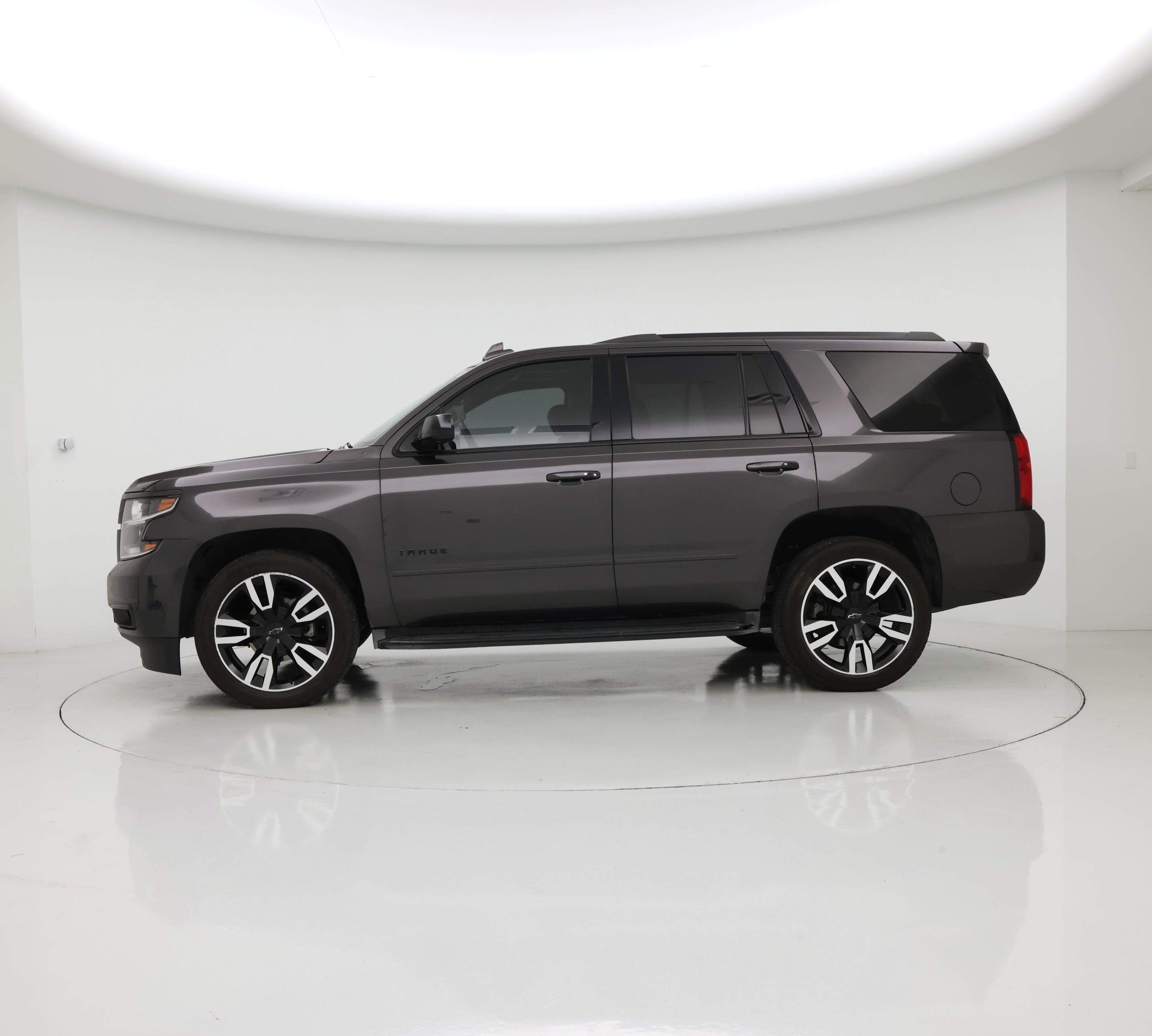 Thumbnail: 2018 Chevrolet Tahoe - 3