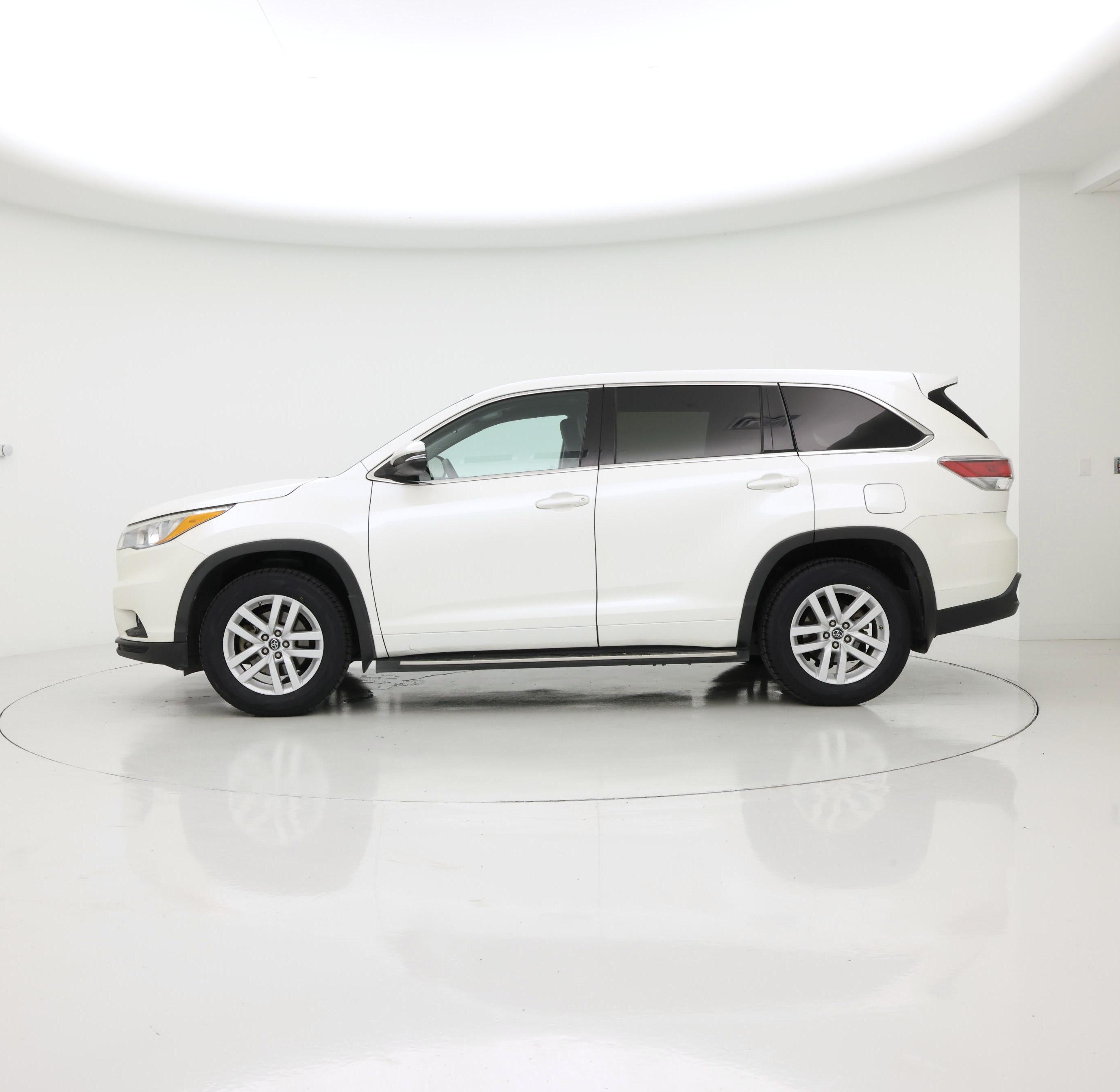 Thumbnail: 2016 Toyota Highlander - 3