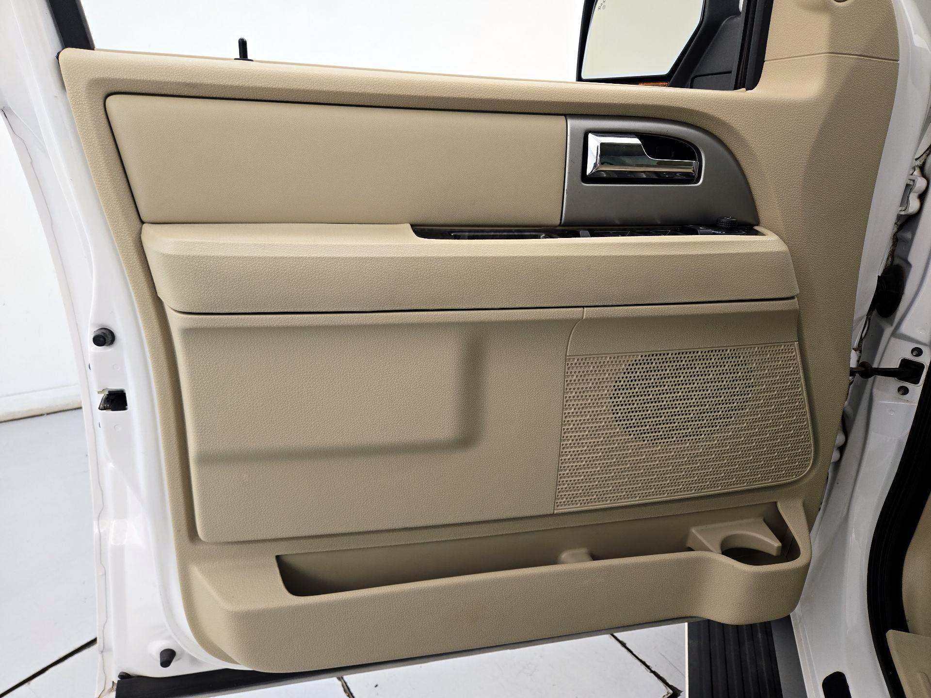 Thumbnail: 2017 Ford Expedition EL - 12
