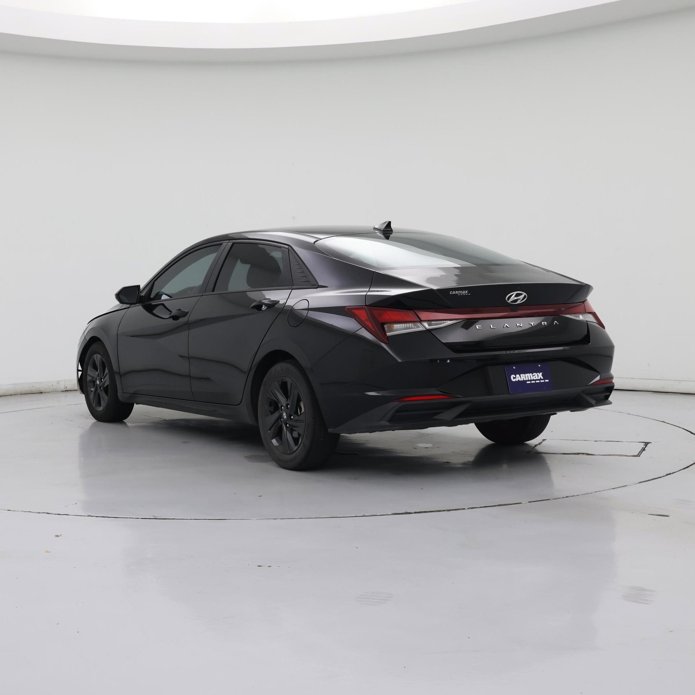 Thumbnail: 2022 Hyundai Elantra - 2