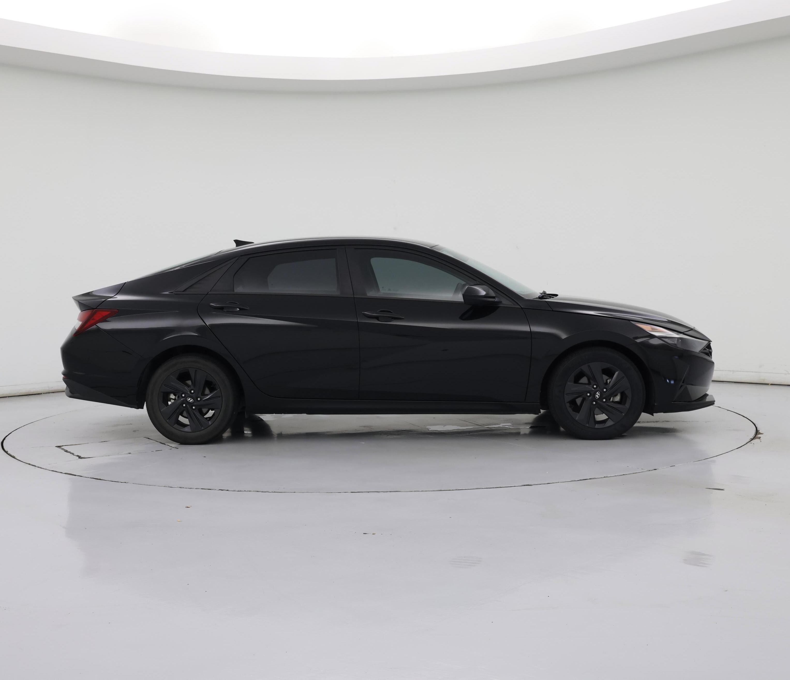 Thumbnail: 2022 Hyundai Elantra - 7
