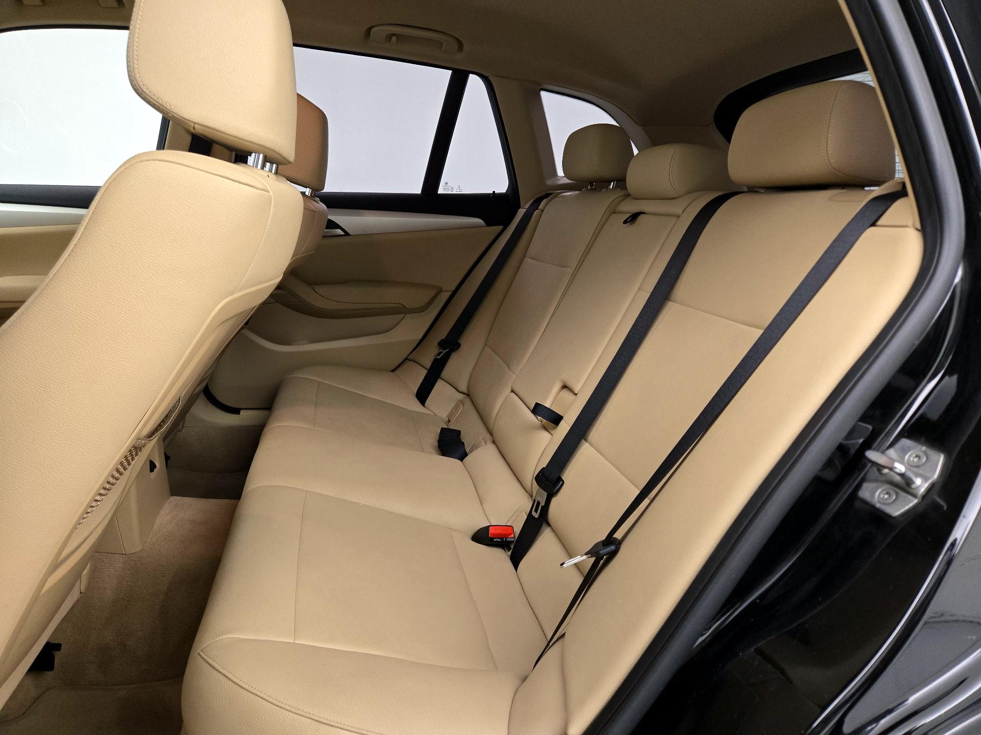 Thumbnail: 2015 BMW X1 - 18