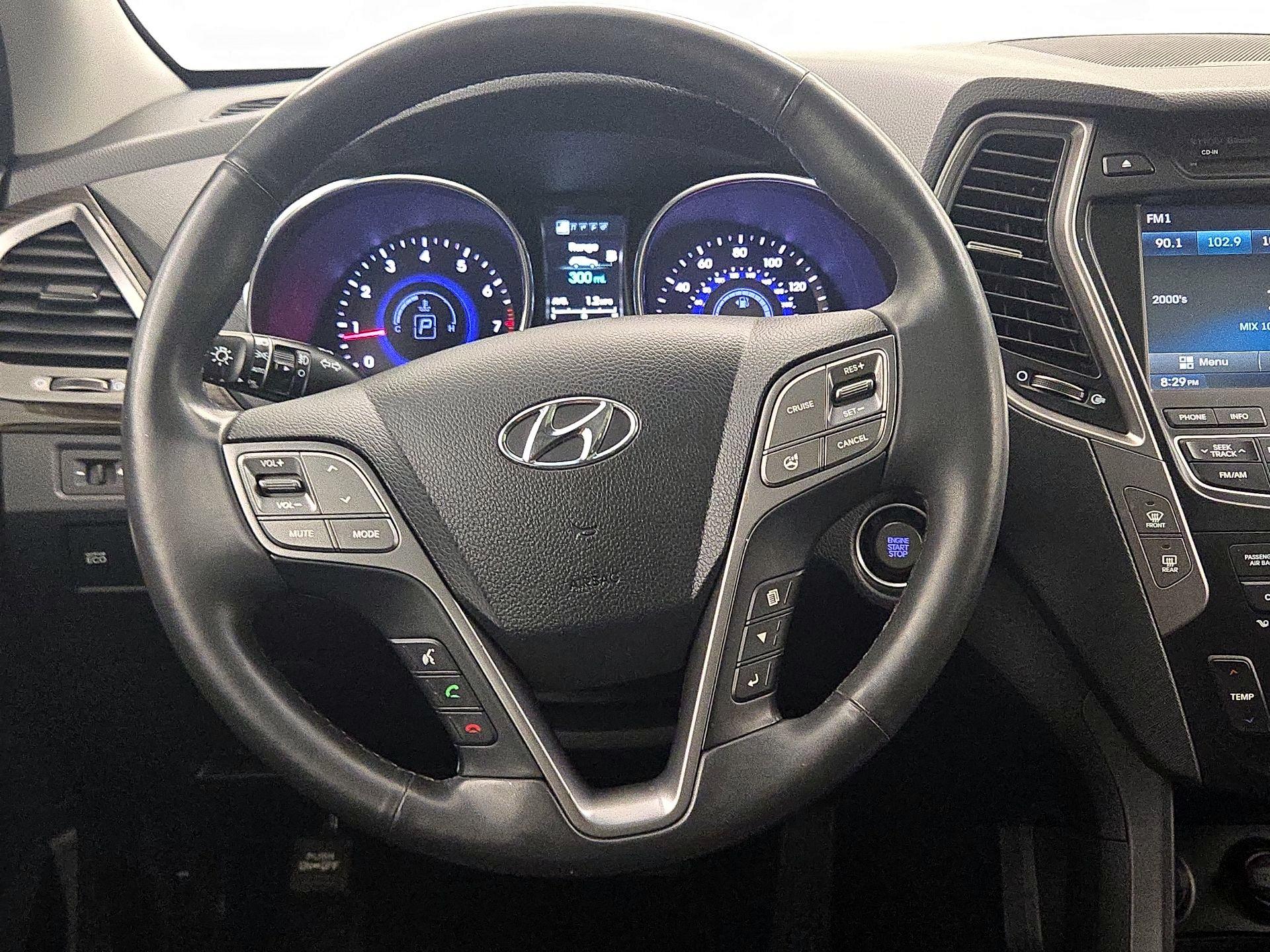 Thumbnail: 2016 Hyundai Santa Fe - 10