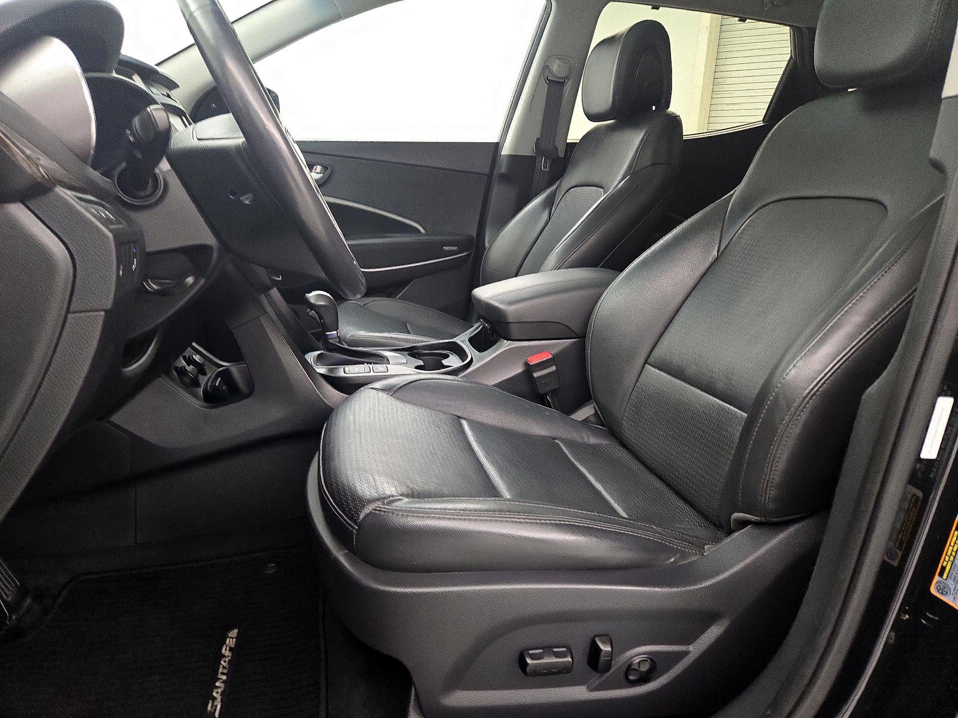 Thumbnail: 2016 Hyundai Santa Fe - 11