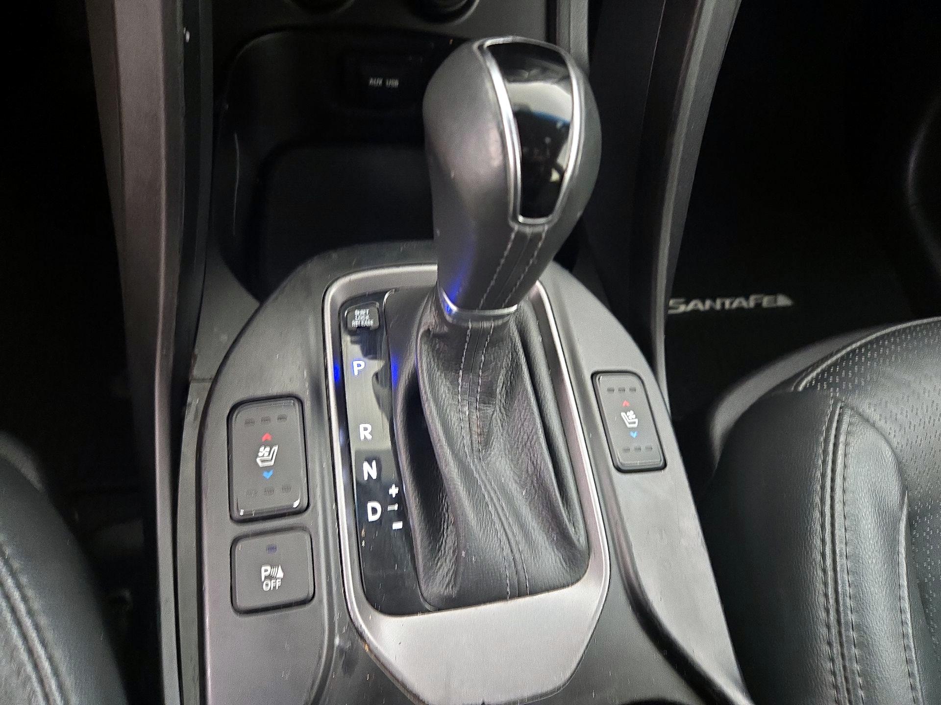 Thumbnail: 2016 Hyundai Santa Fe - 17