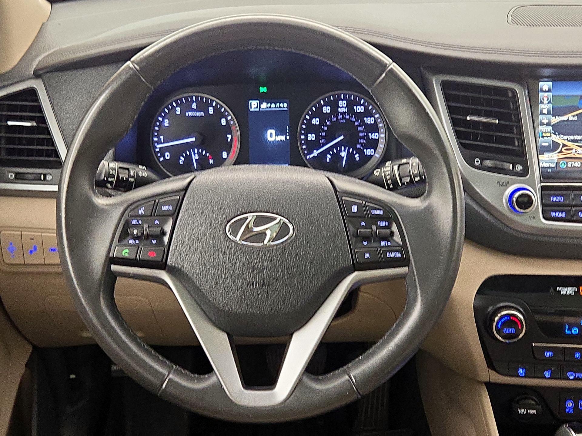 Thumbnail: 2017 Hyundai Tucson - 10