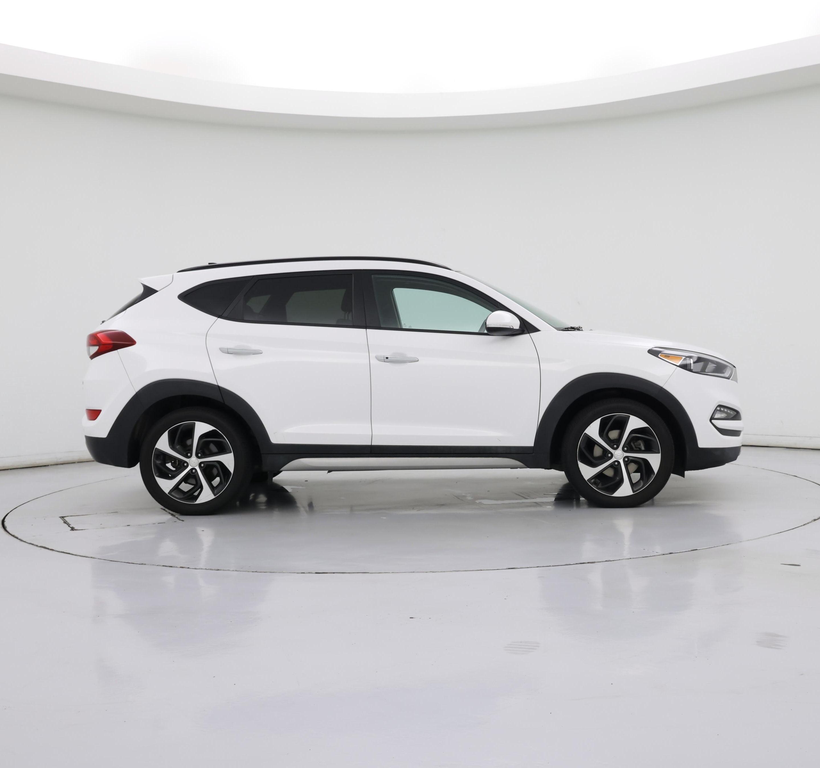 Thumbnail: 2017 Hyundai Tucson - 7