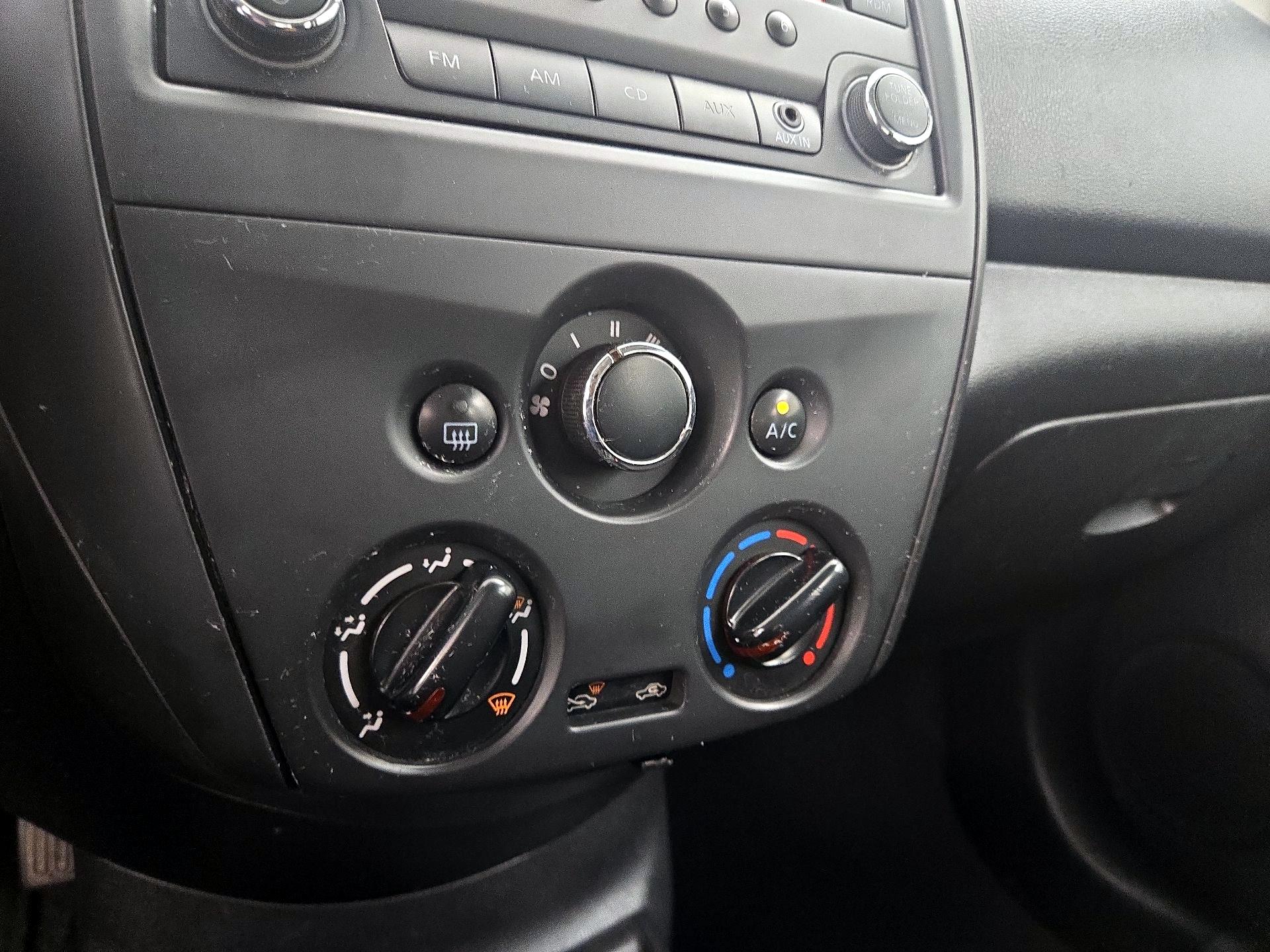 Thumbnail: 2015 Nissan Versa - 15