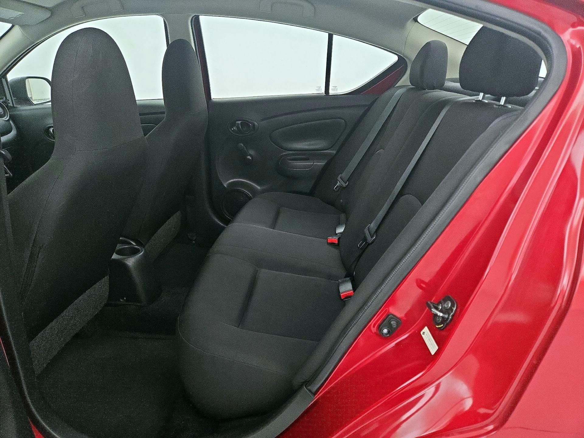 Thumbnail: 2015 Nissan Versa - 18