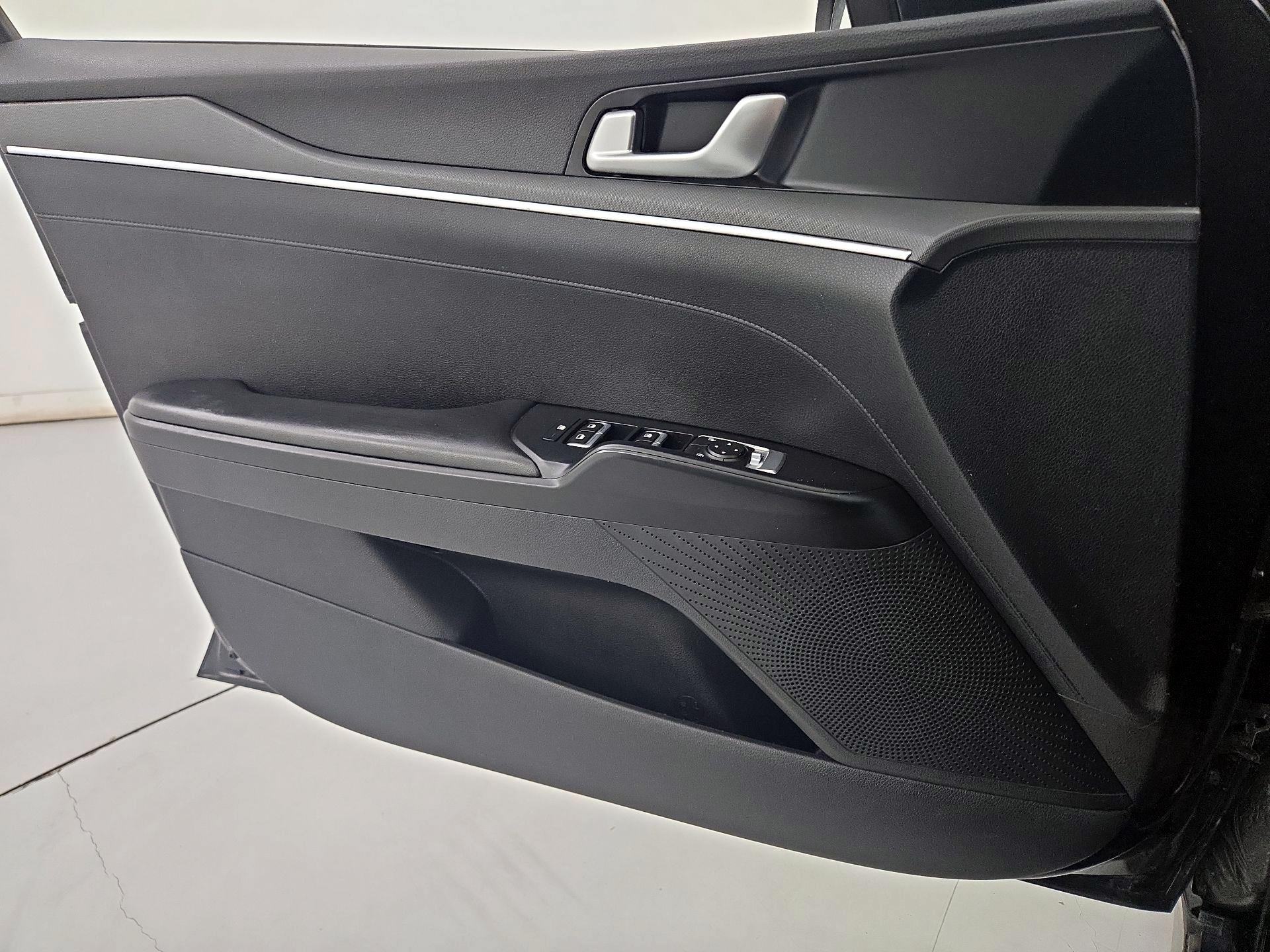 Thumbnail: 2021 Kia K5 - 12
