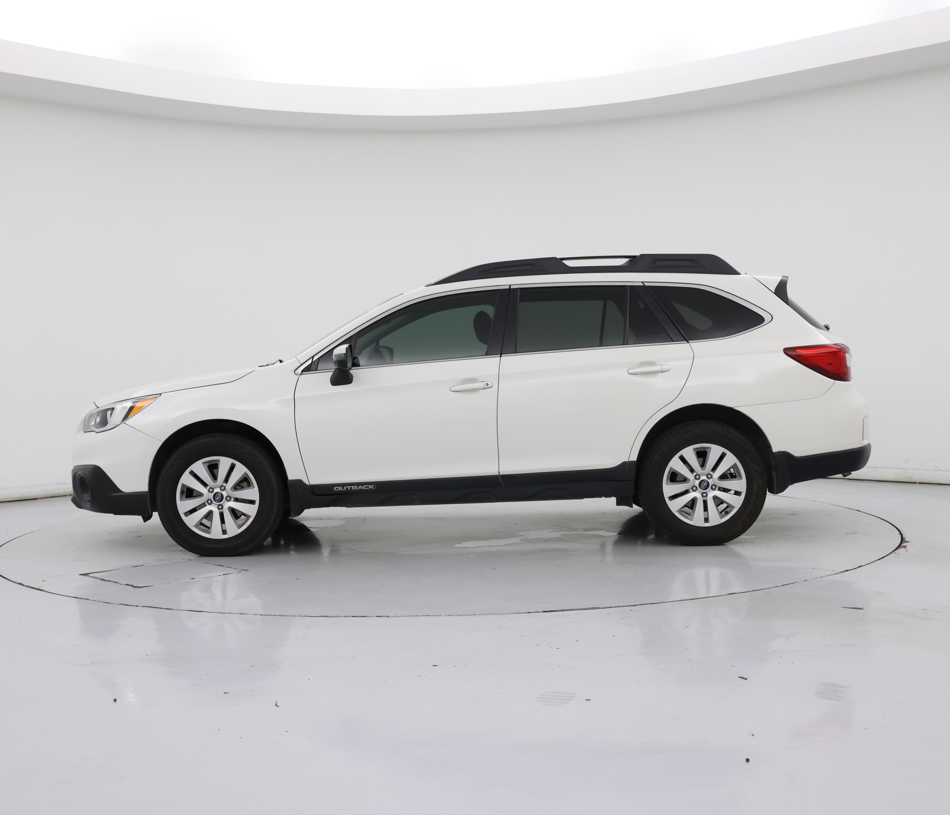 Thumbnail: 2015 Subaru Outback - 3