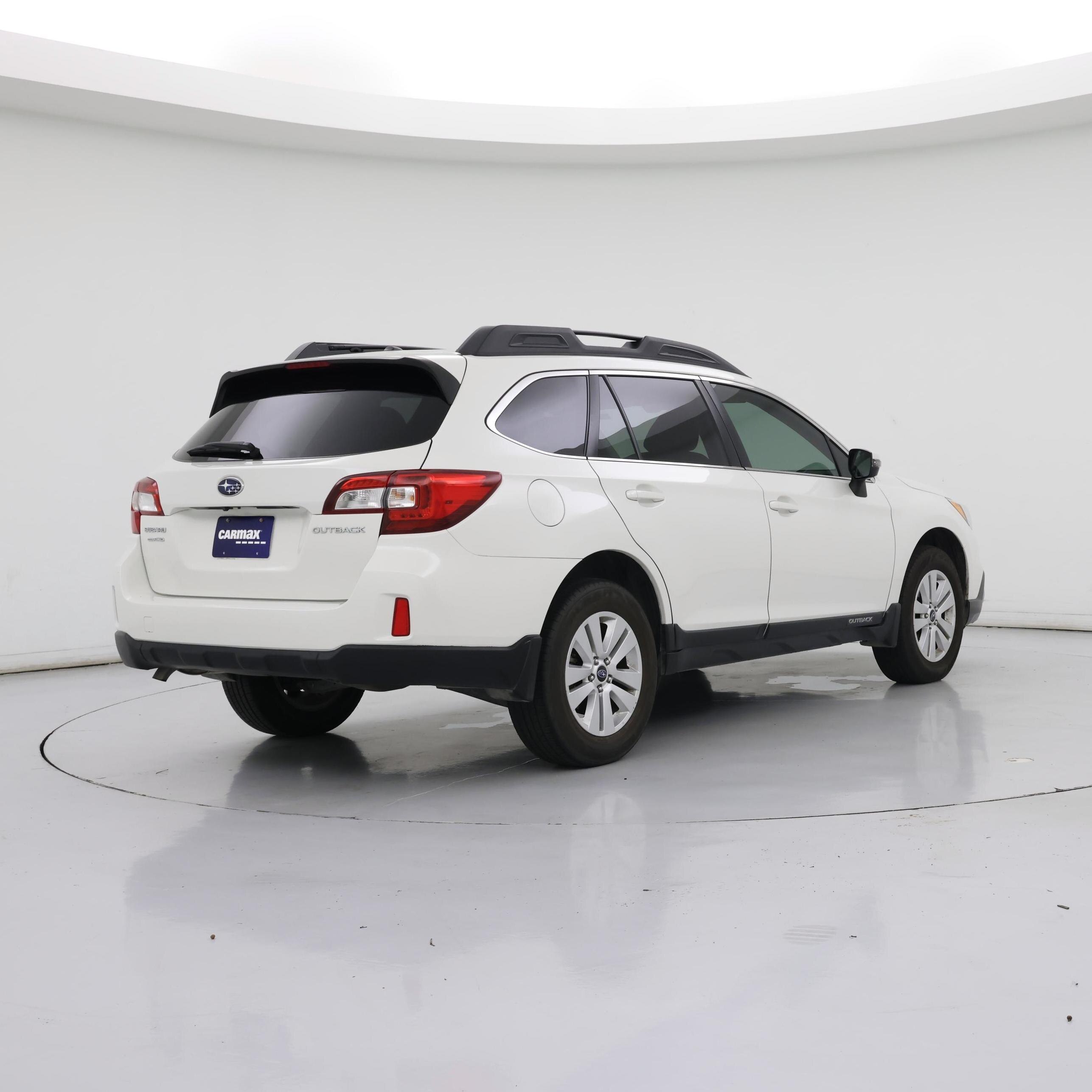 Thumbnail: 2015 Subaru Outback - 8