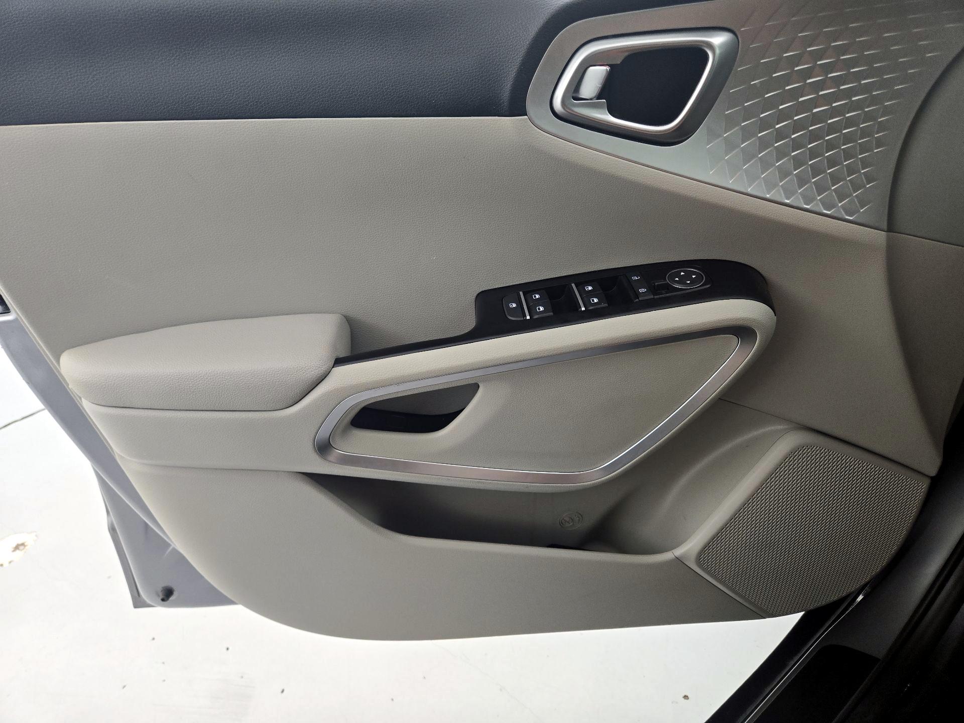 Thumbnail: 2025 Kia Soul - 12