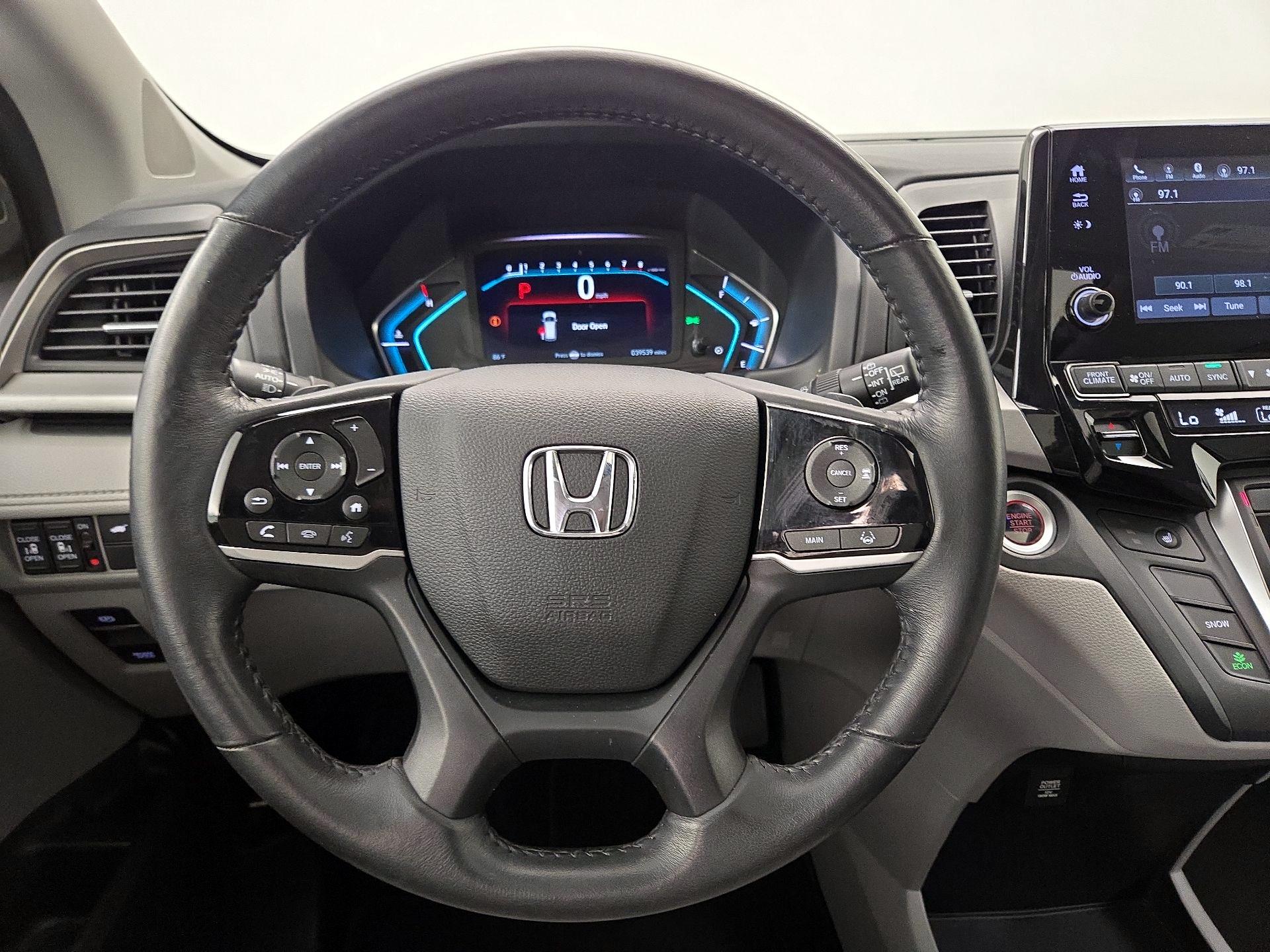 Thumbnail: 2018 Honda Odyssey - 10