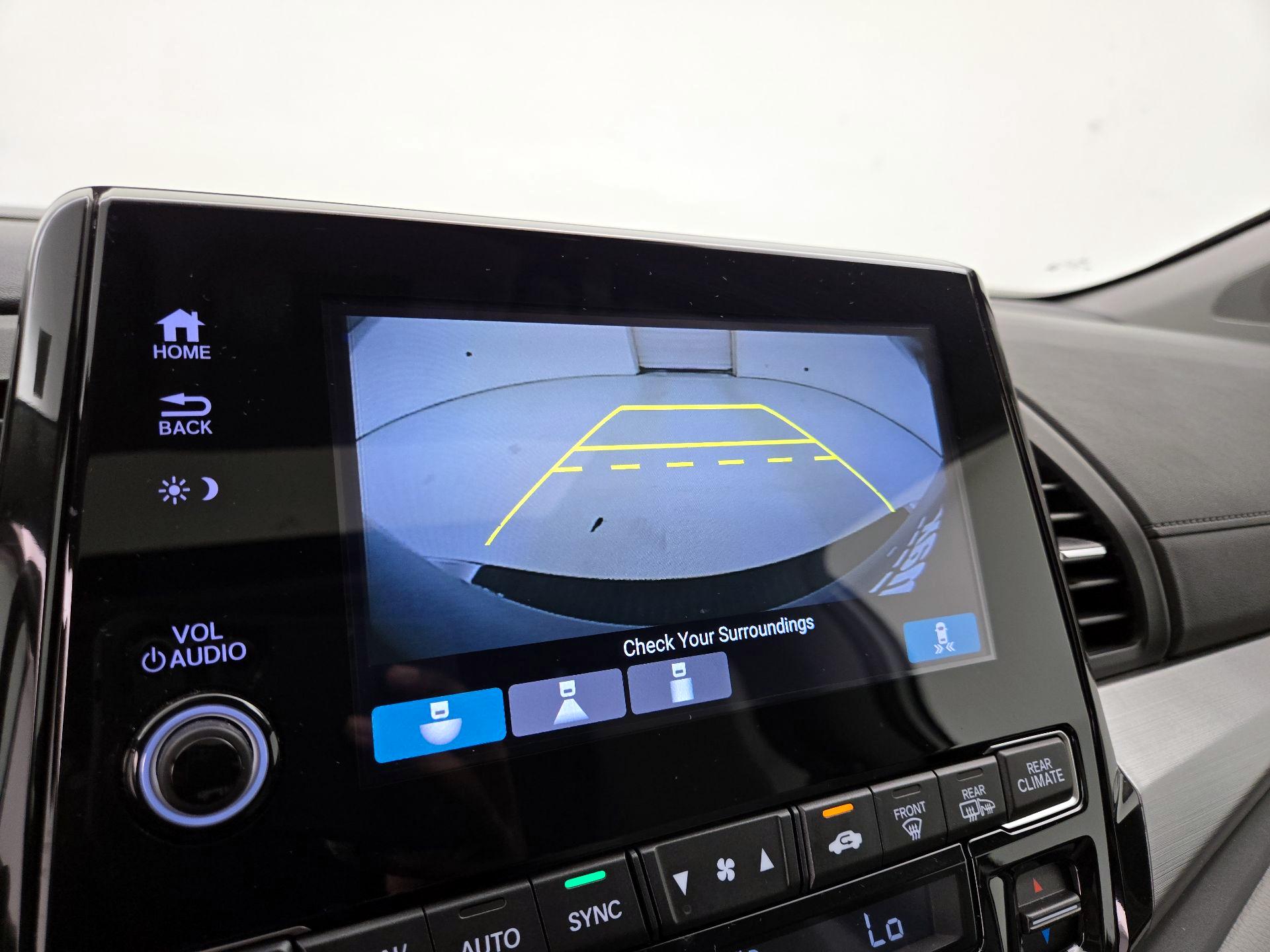 Thumbnail: 2018 Honda Odyssey - 14