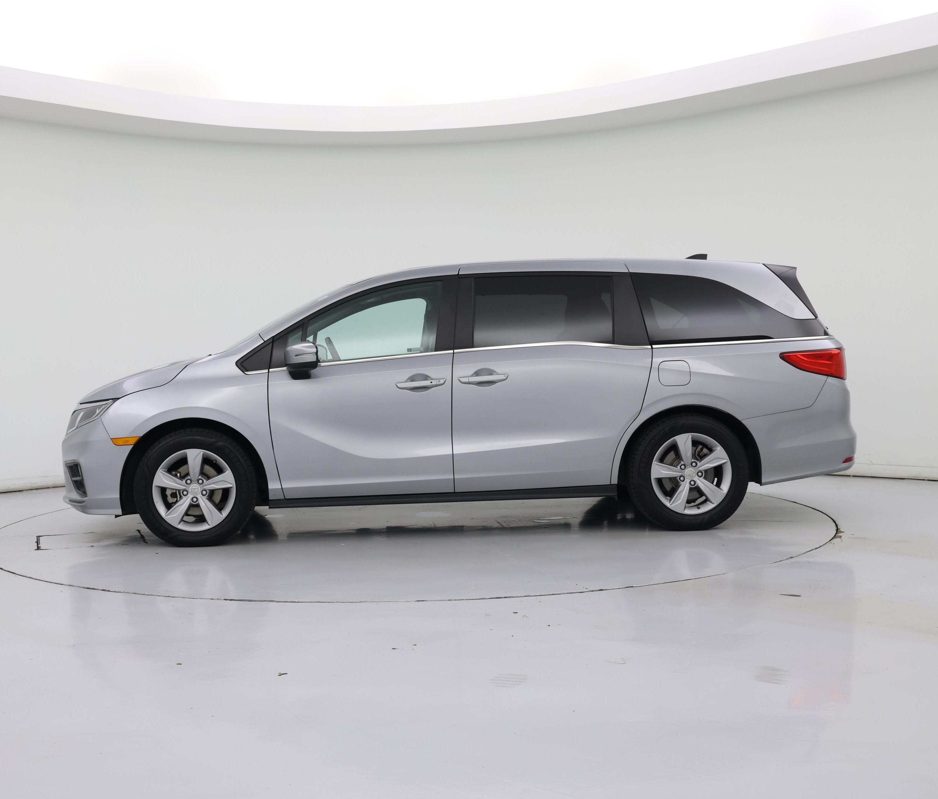 Thumbnail: 2018 Honda Odyssey - 3