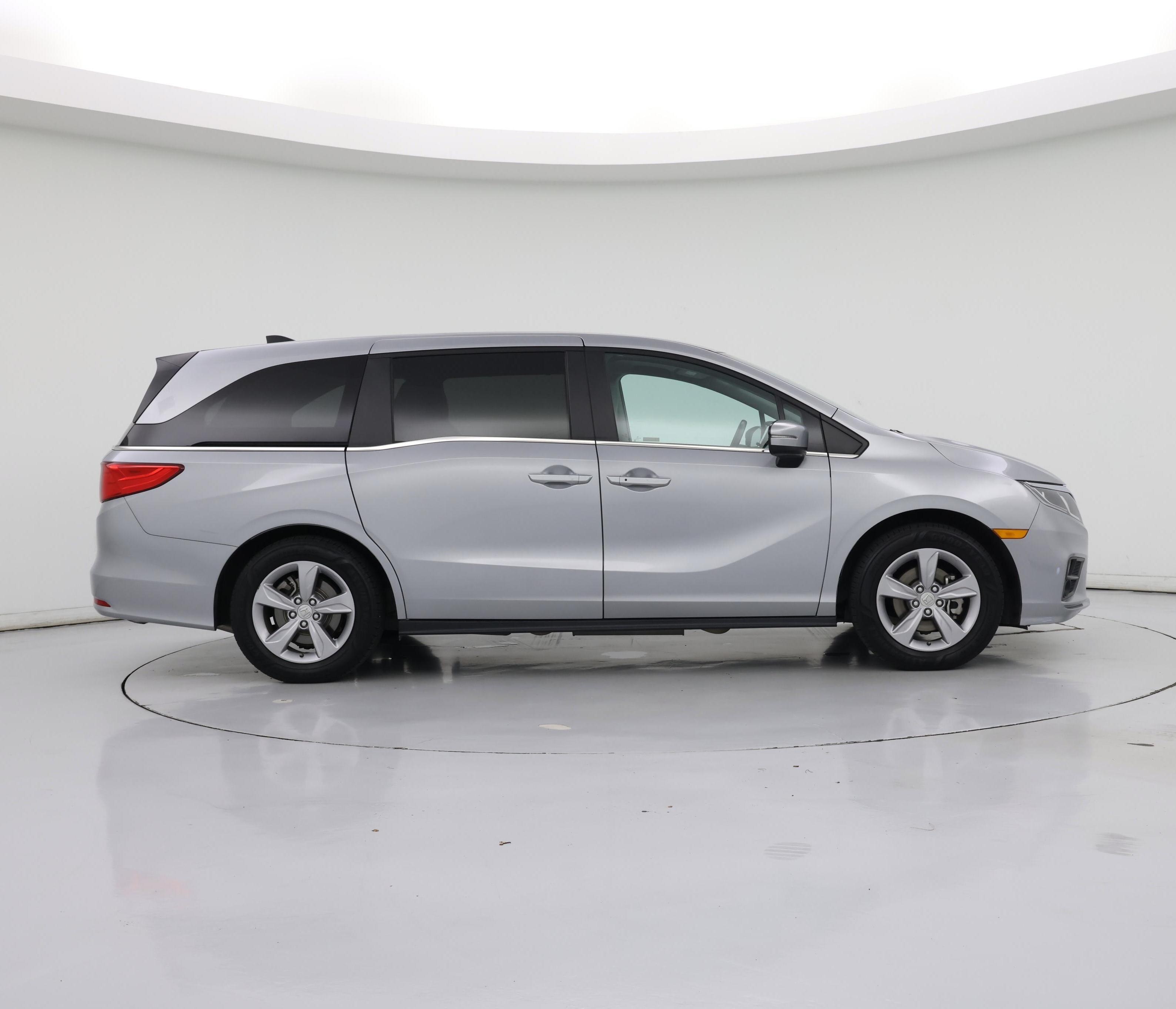 Thumbnail: 2018 Honda Odyssey - 7