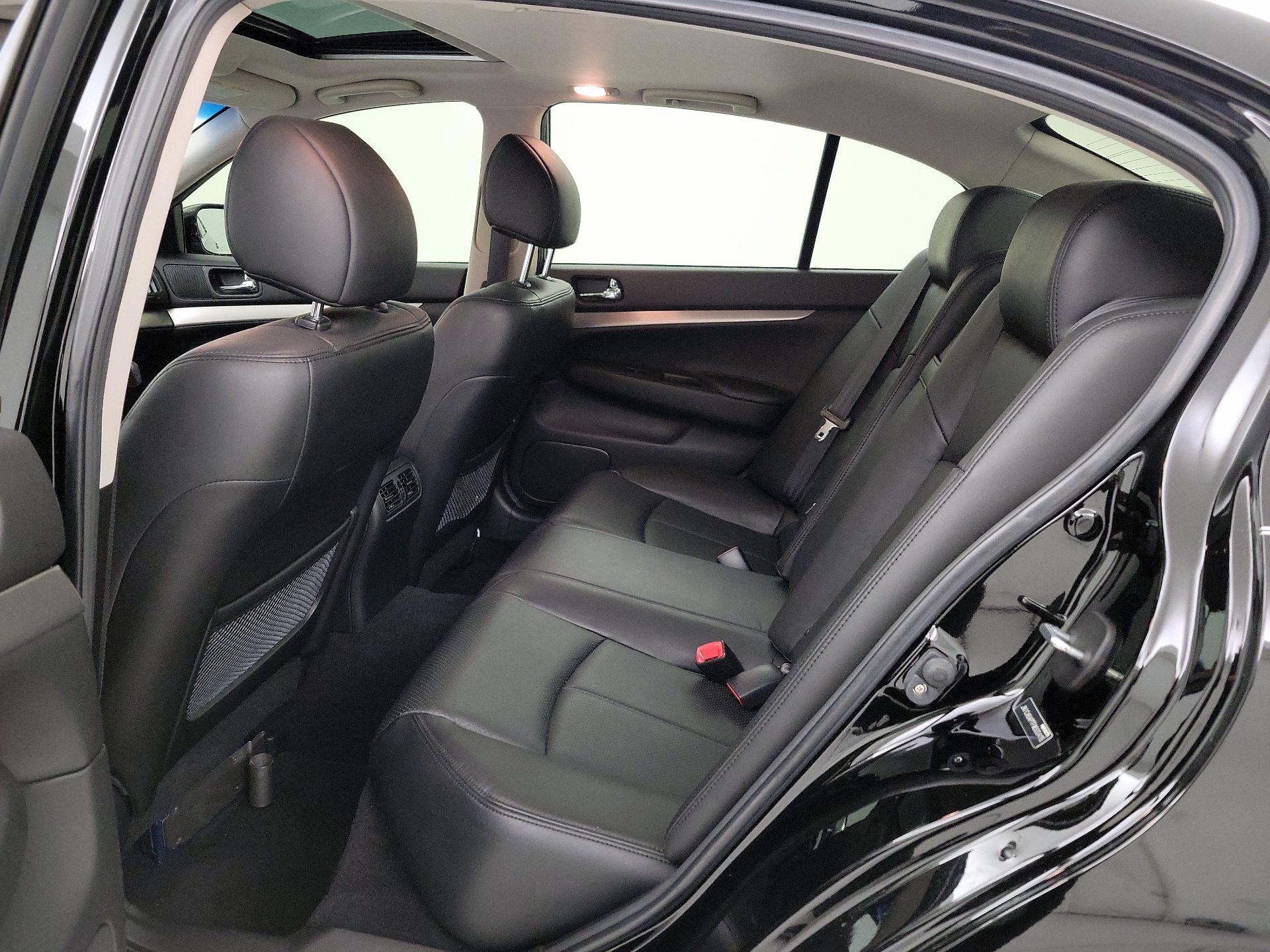 Thumbnail: 2015 INFINITI  - 19