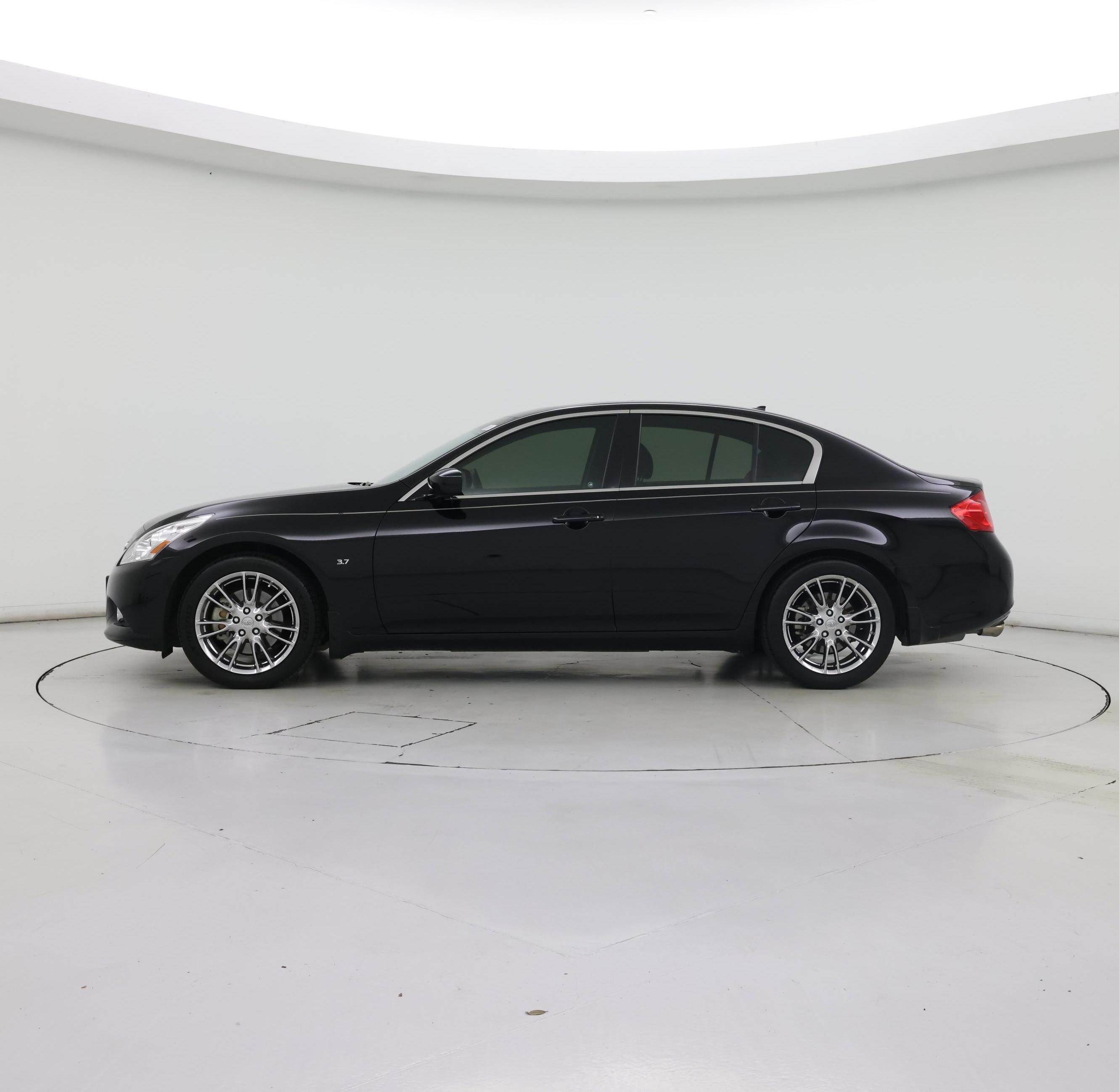 Thumbnail: 2015 INFINITI  - 3