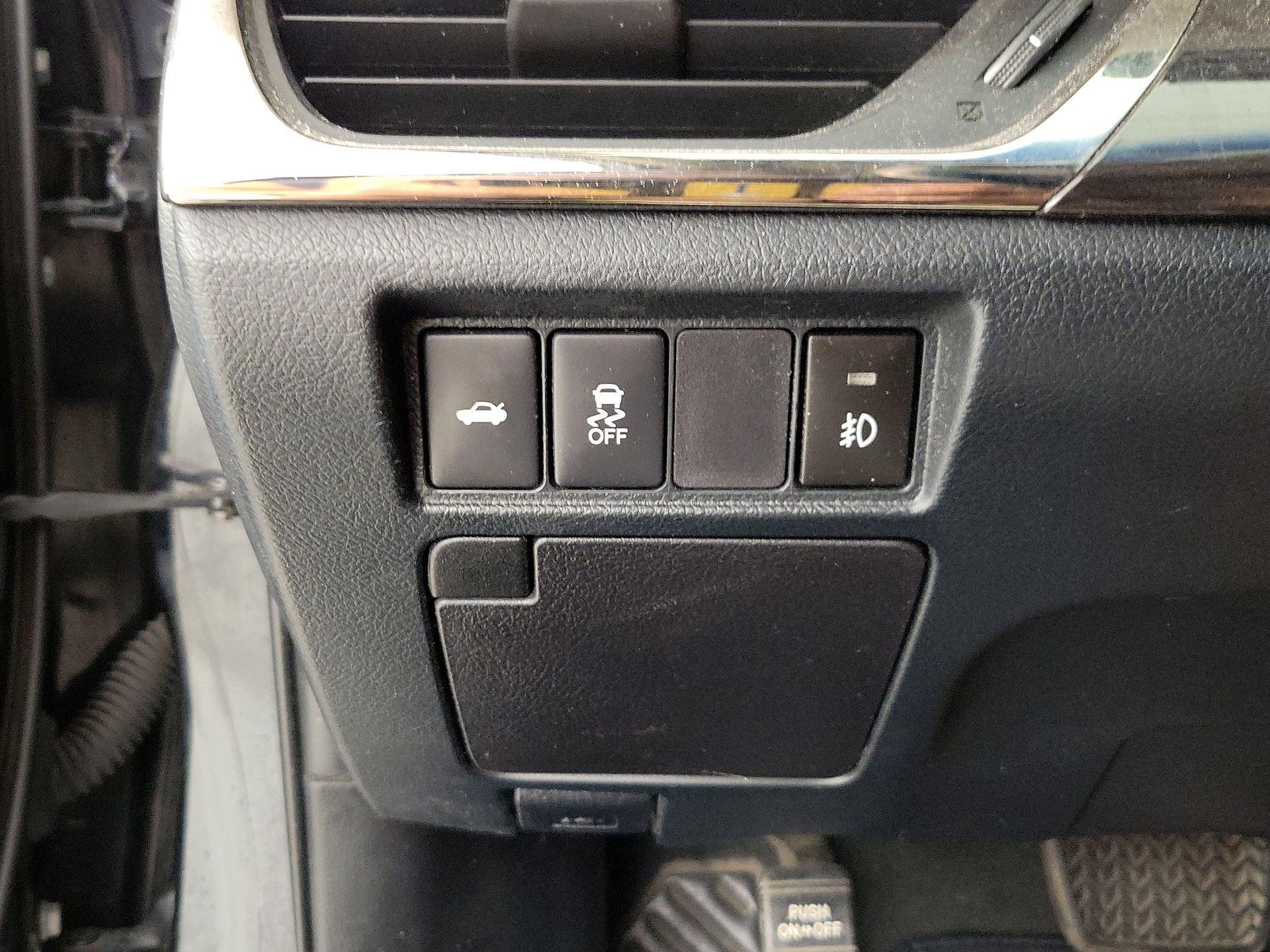 Thumbnail: 2015 Toyota Avalon - 13