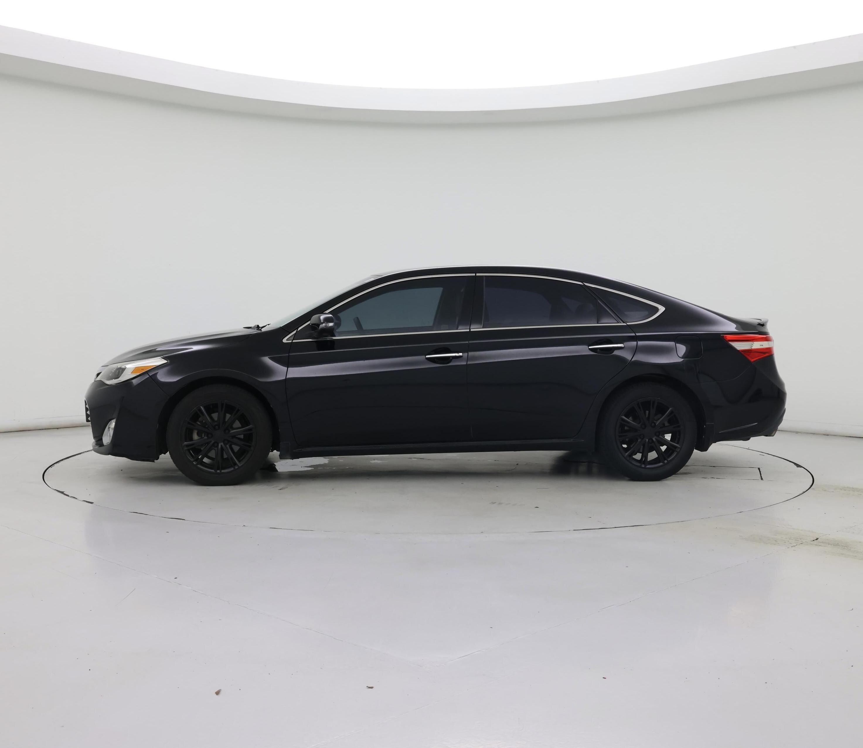 Thumbnail: 2015 Toyota Avalon - 3