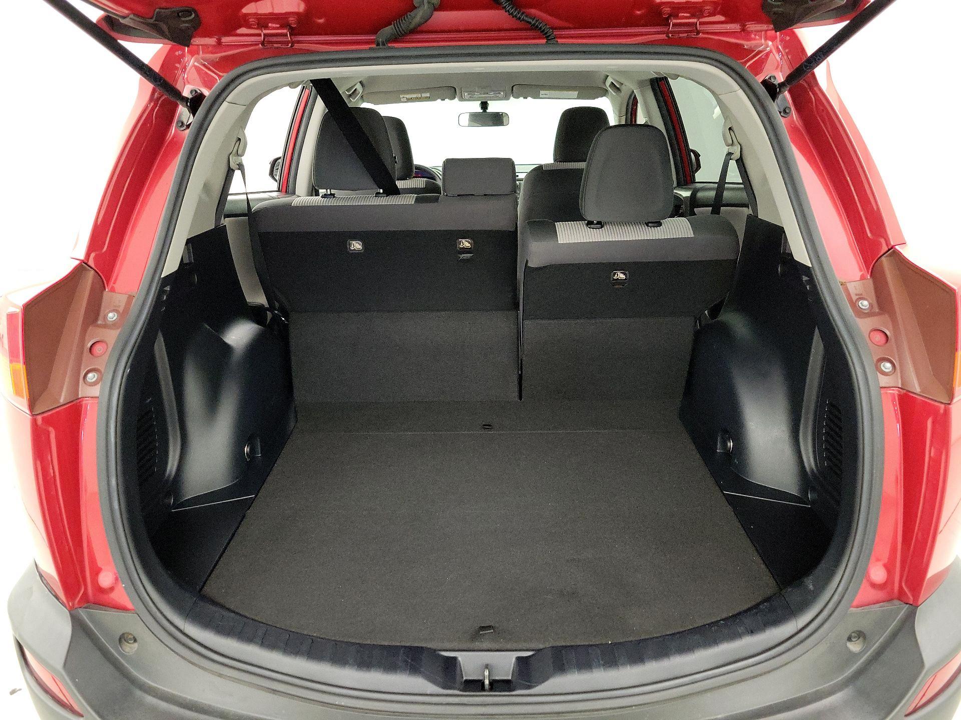 Thumbnail: 2015 Toyota RAV4 - 20