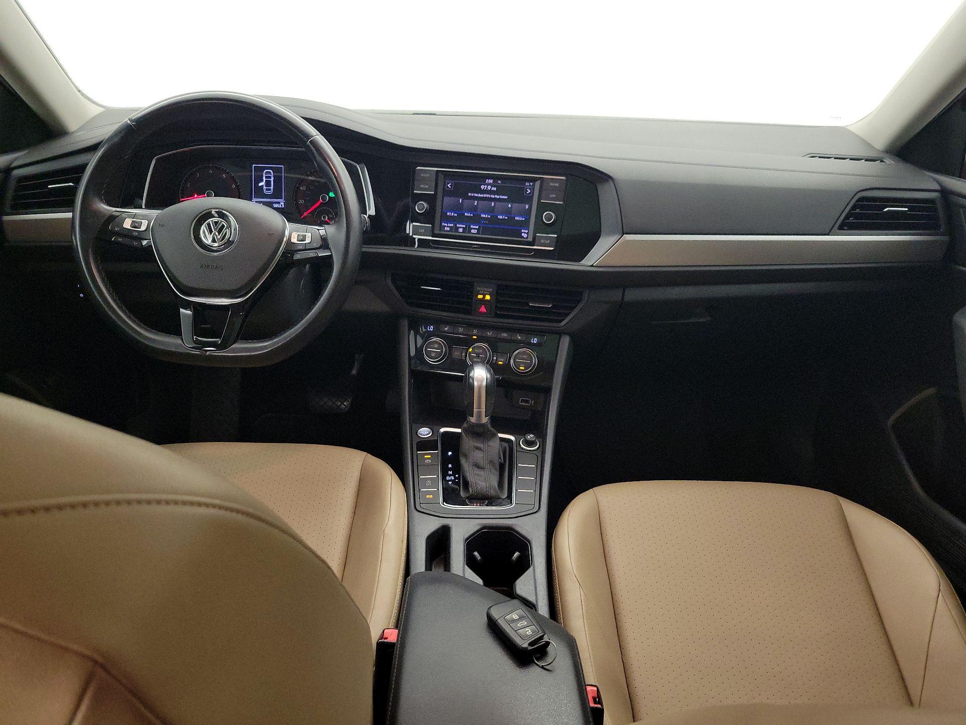 Thumbnail: 2019 Volkswagen Jetta - 9