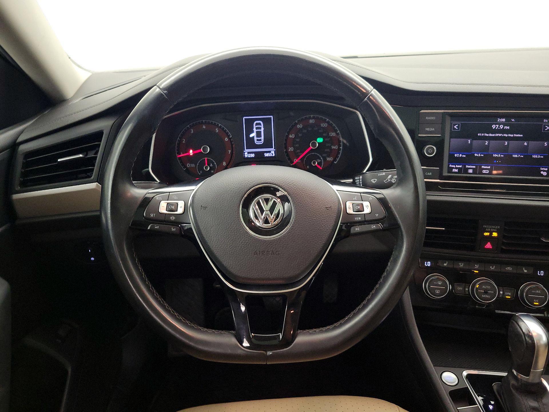 Thumbnail: 2019 Volkswagen Jetta - 10