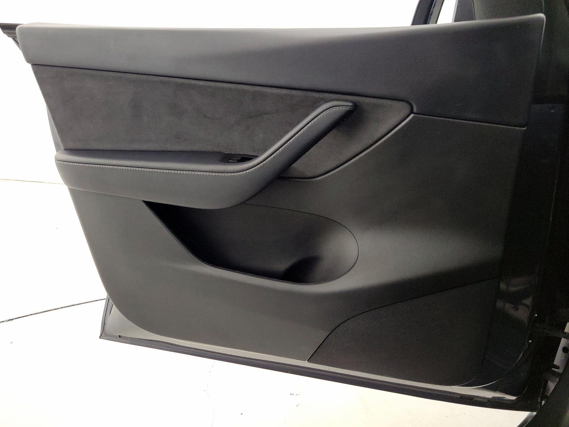Thumbnail: 2021 Tesla Model Y - 12